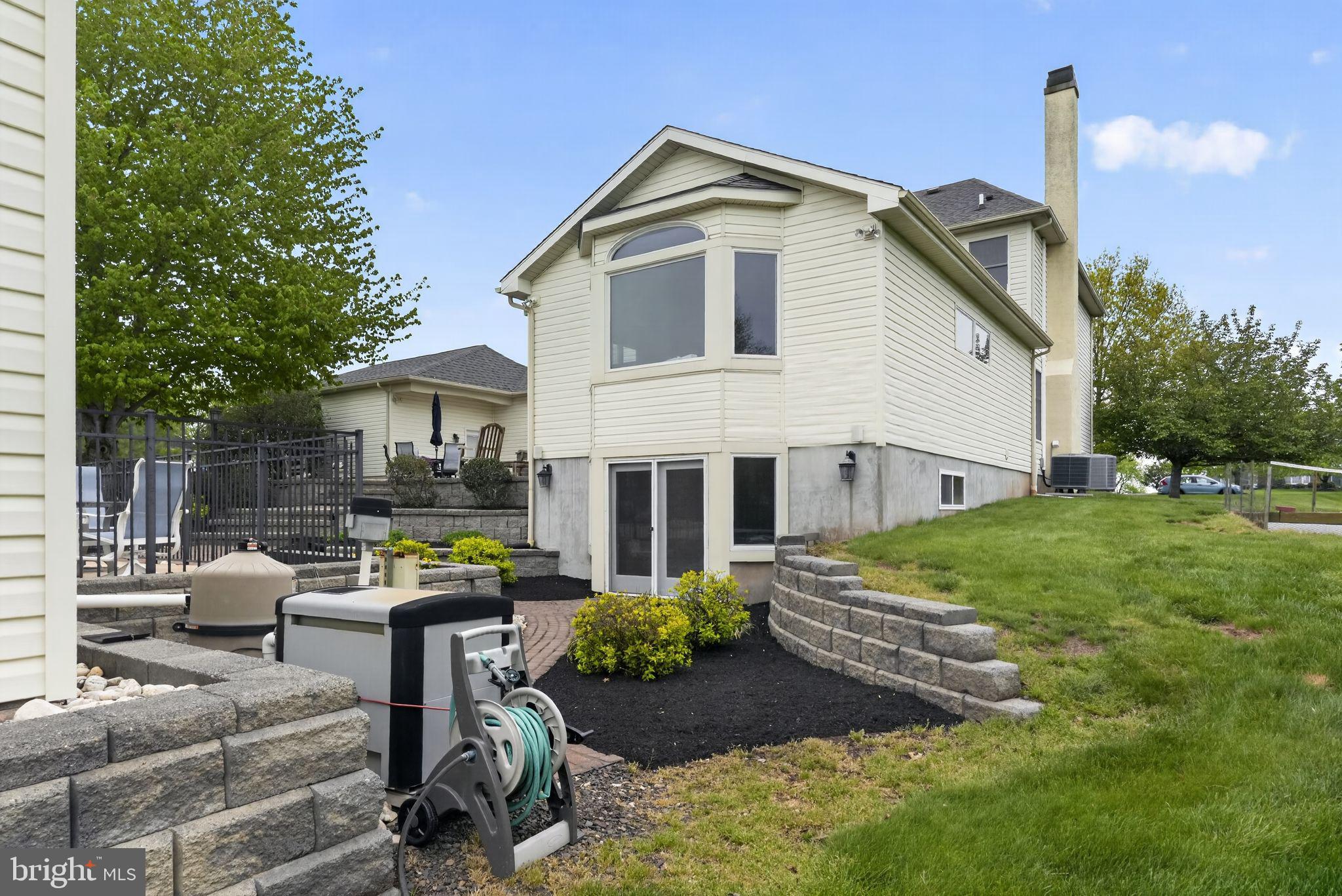 MAINLAND RIDGE - Residential