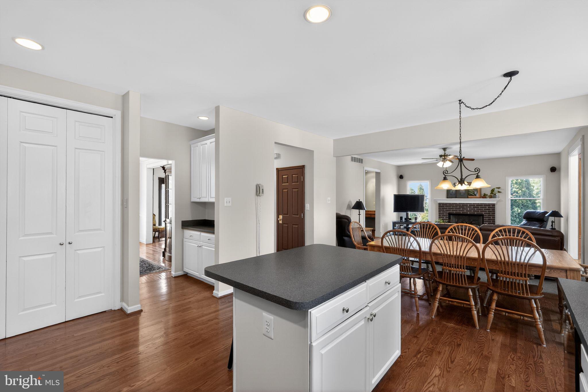 MAINLAND RIDGE - Residential