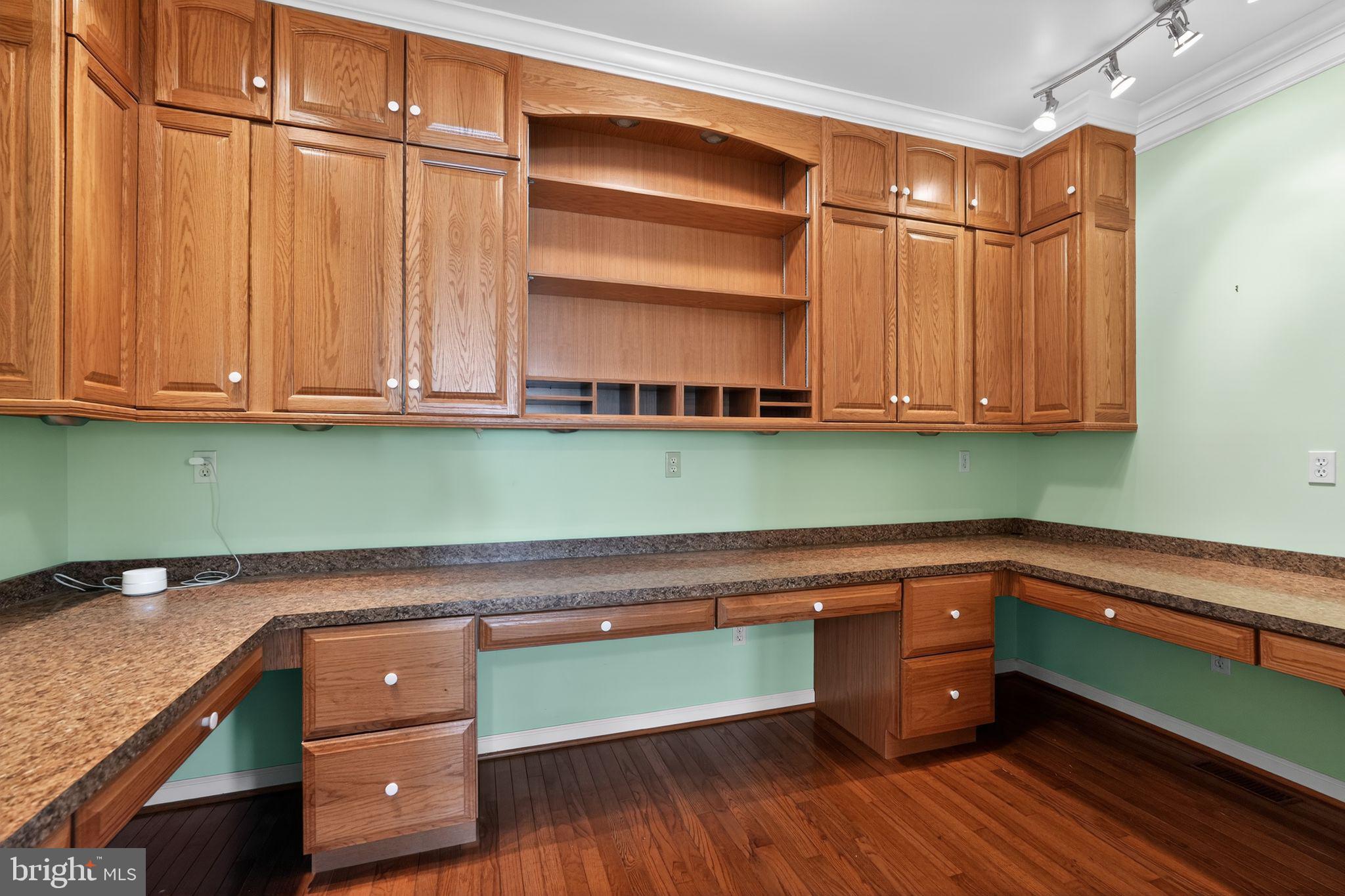 MAINLAND RIDGE - Residential