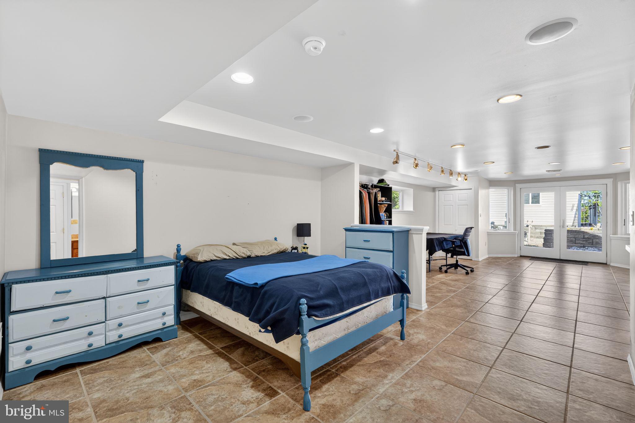 MAINLAND RIDGE - Residential