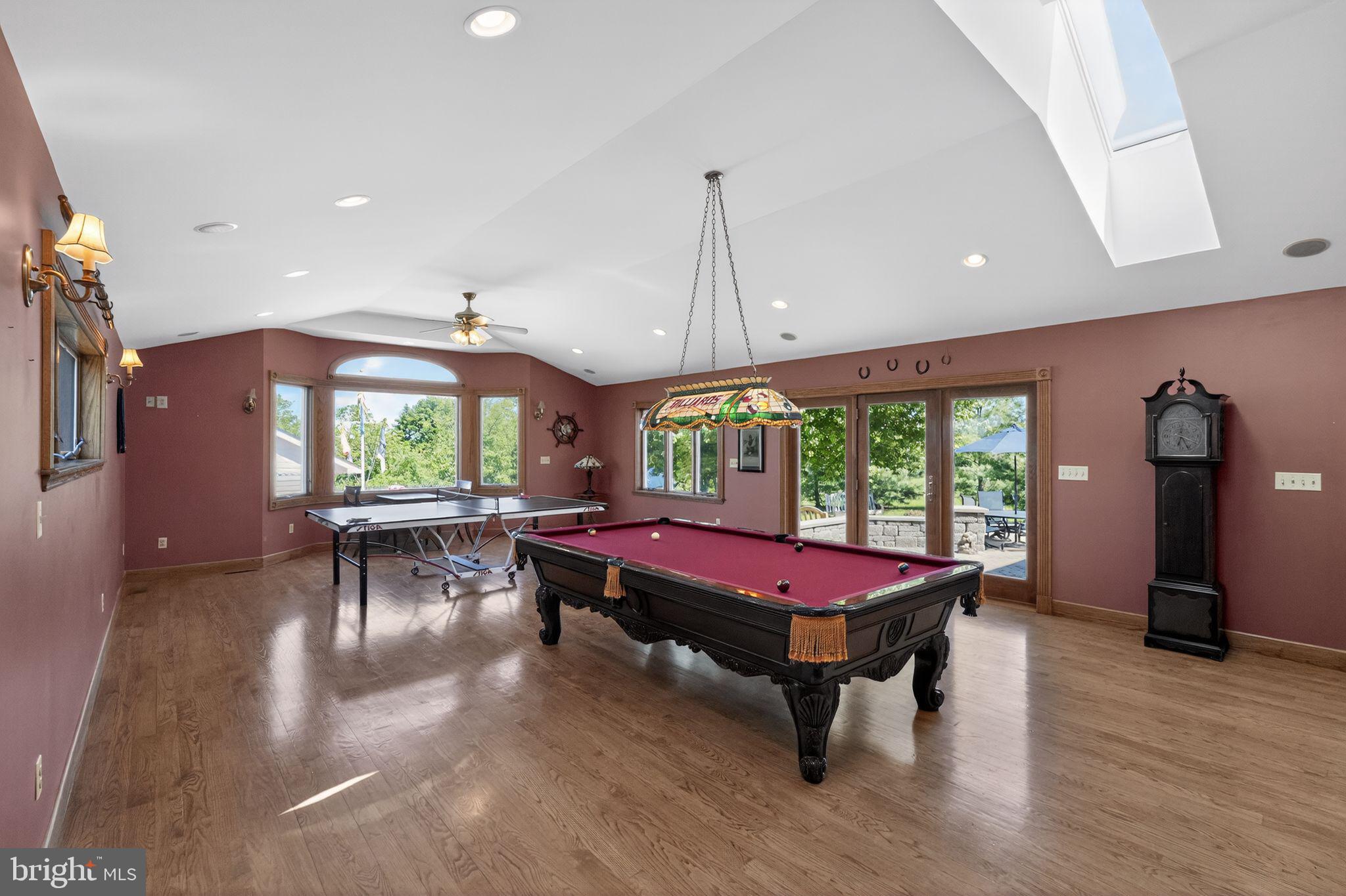 MAINLAND RIDGE - Residential