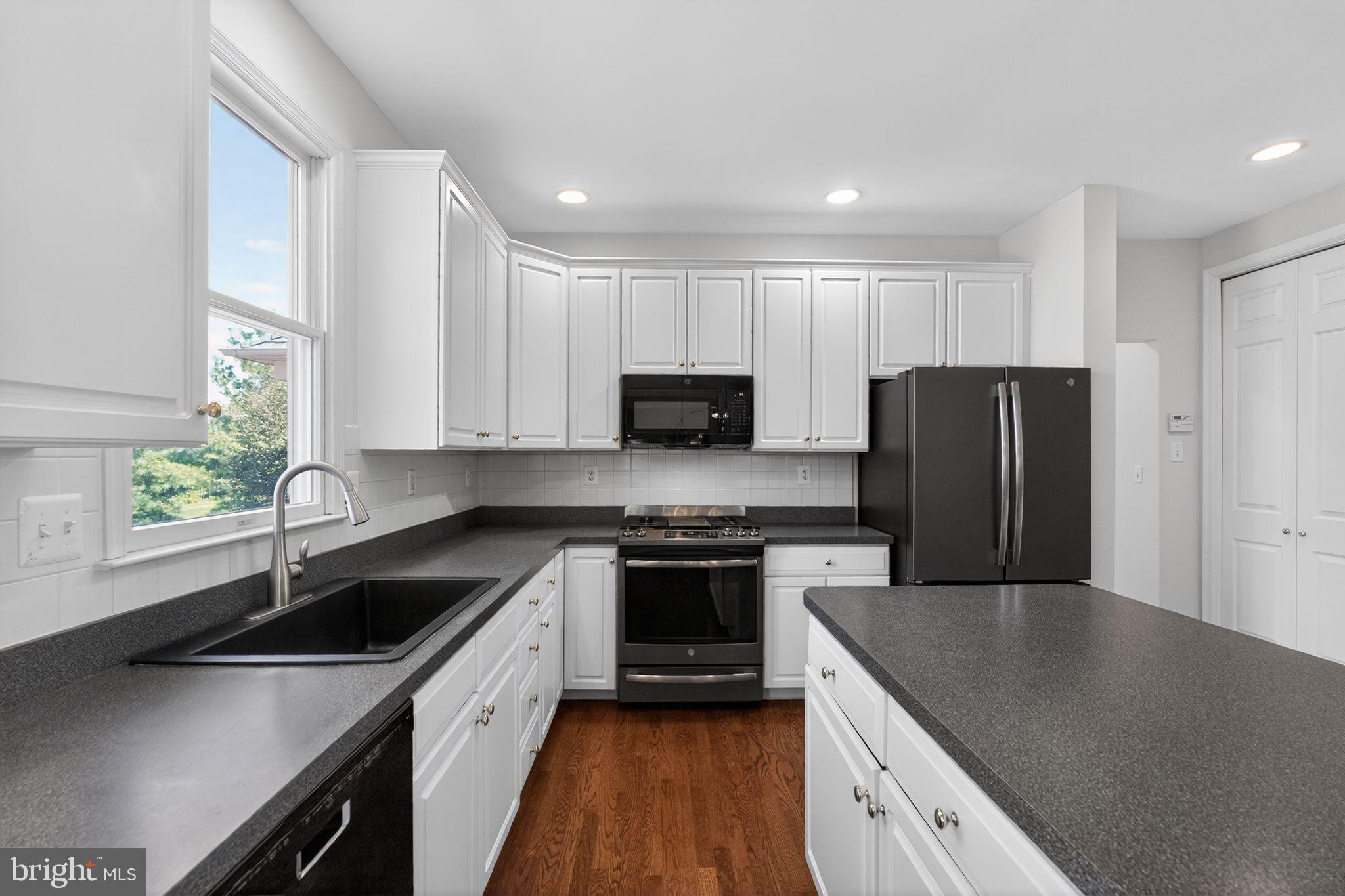 MAINLAND RIDGE - Residential