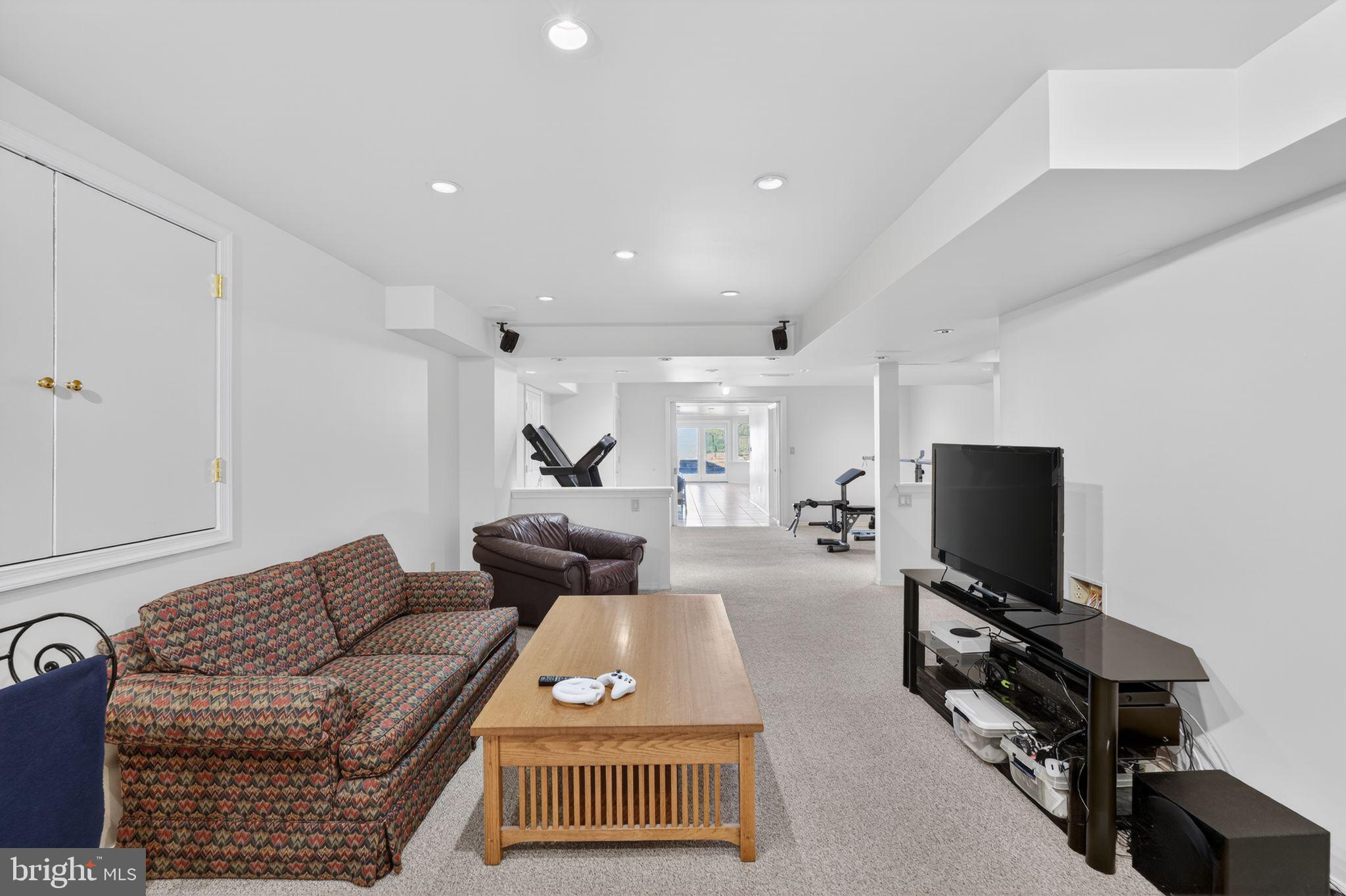 MAINLAND RIDGE - Residential
