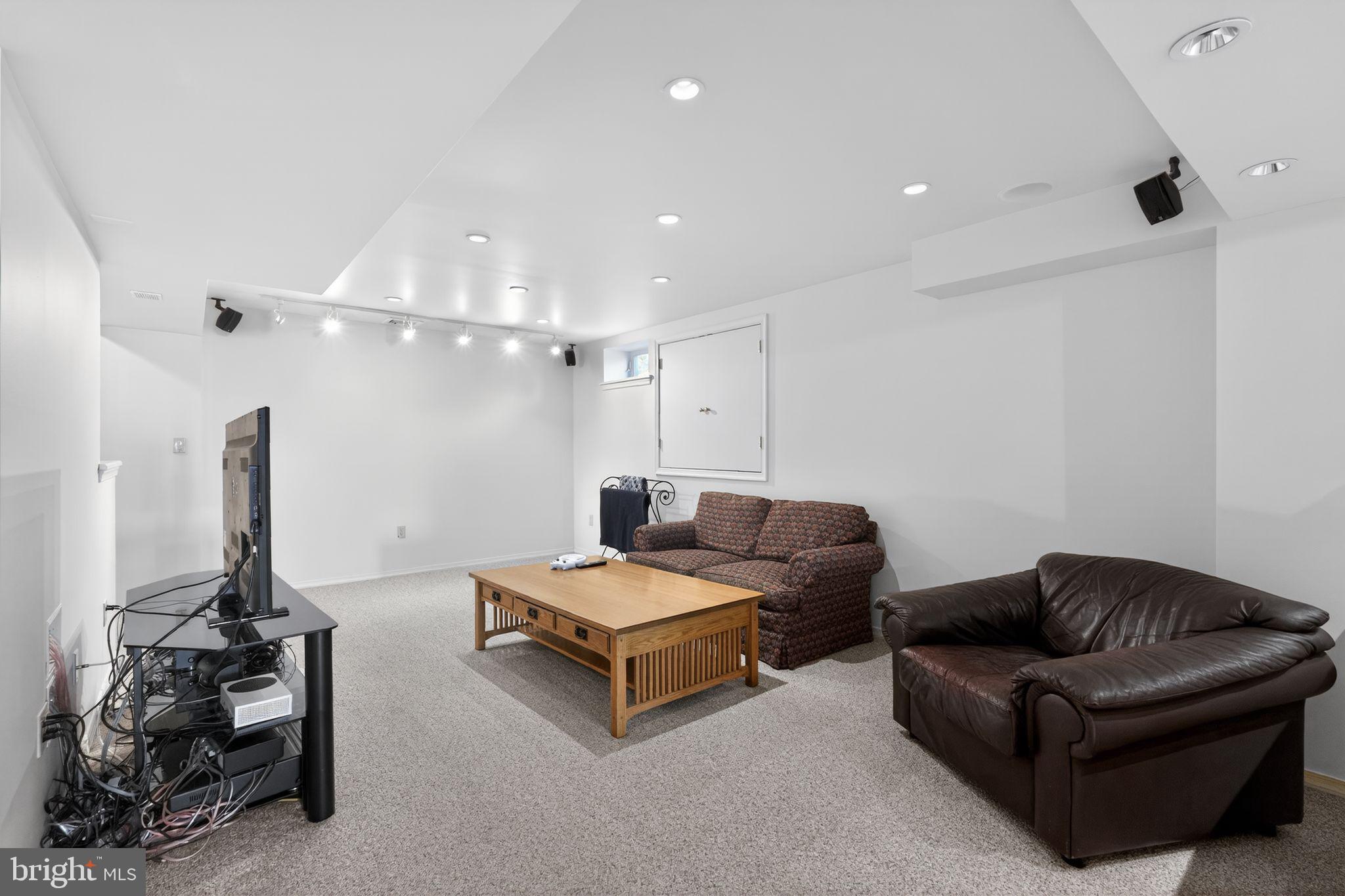 MAINLAND RIDGE - Residential