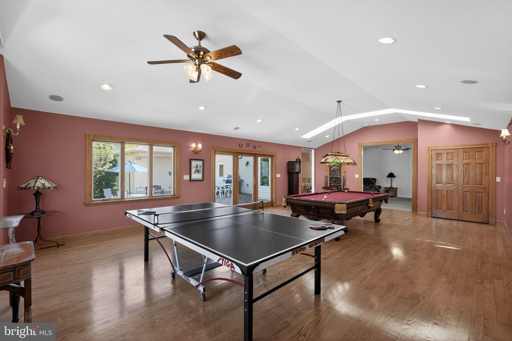 MAINLAND RIDGE - Residential