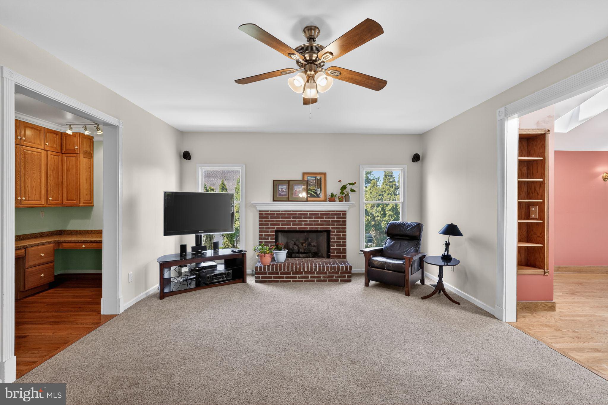 MAINLAND RIDGE - Residential