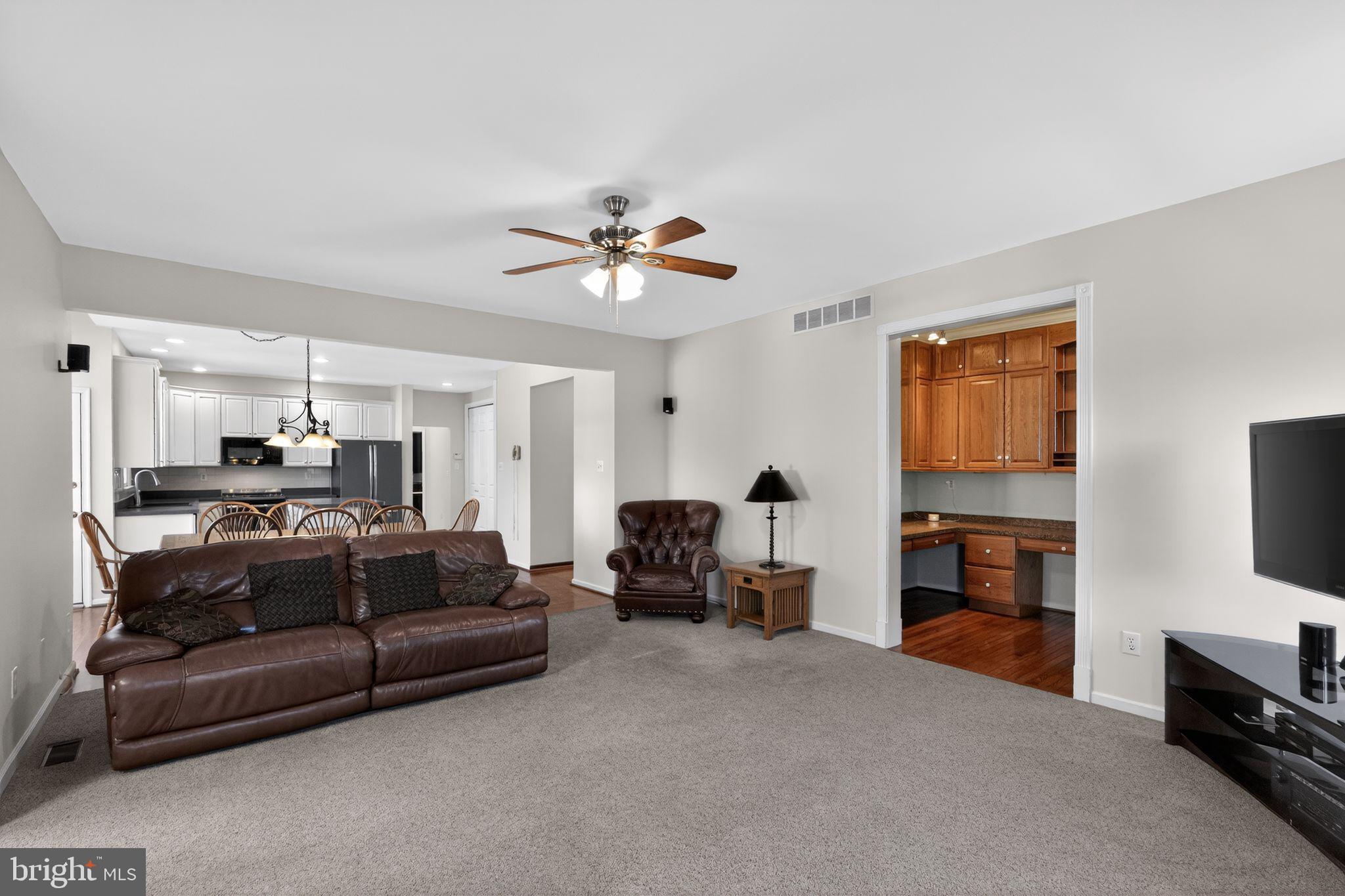 MAINLAND RIDGE - Residential