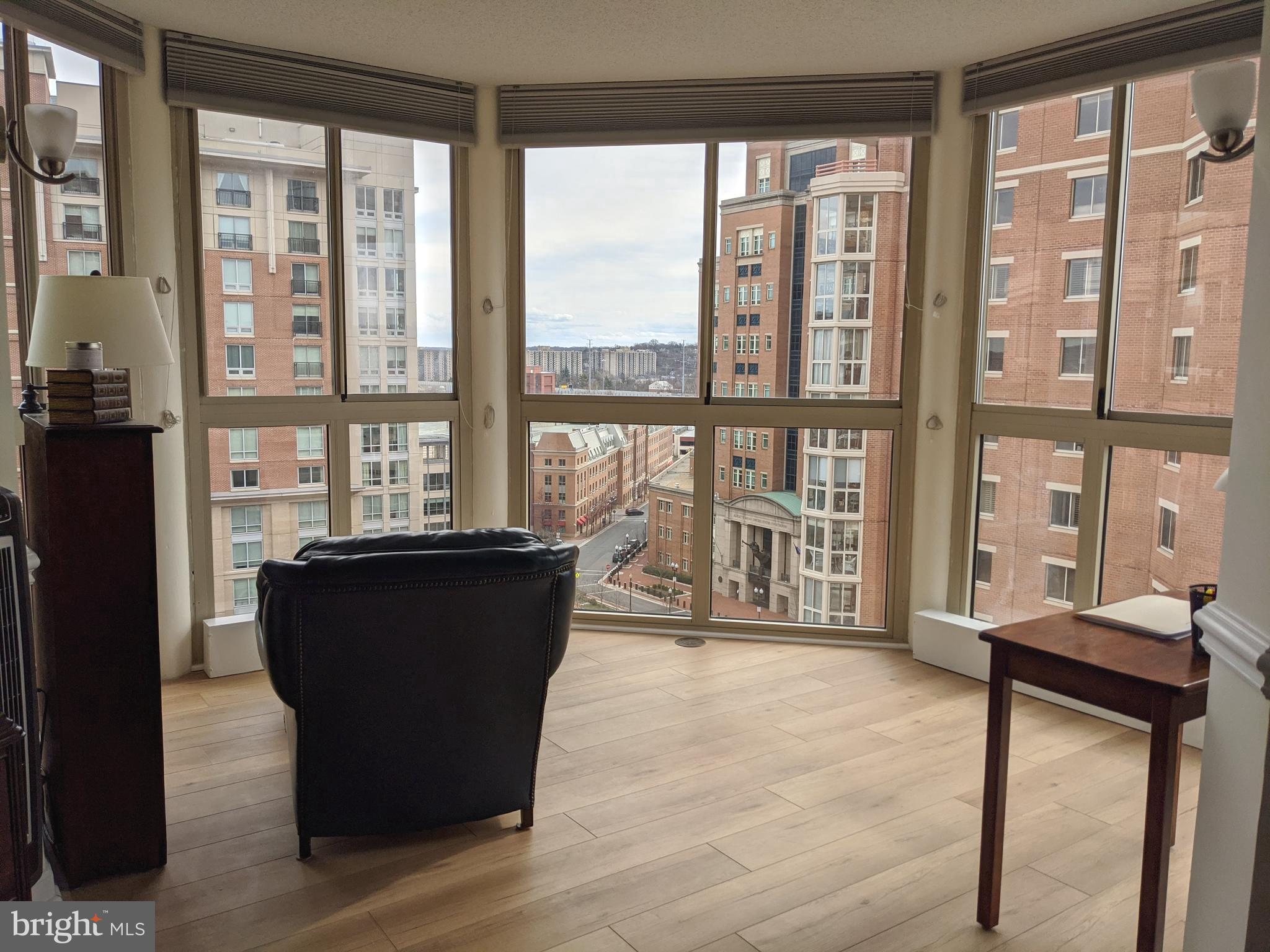 CARLYLE TOWERS CONDOMINIUM - Residential Lease