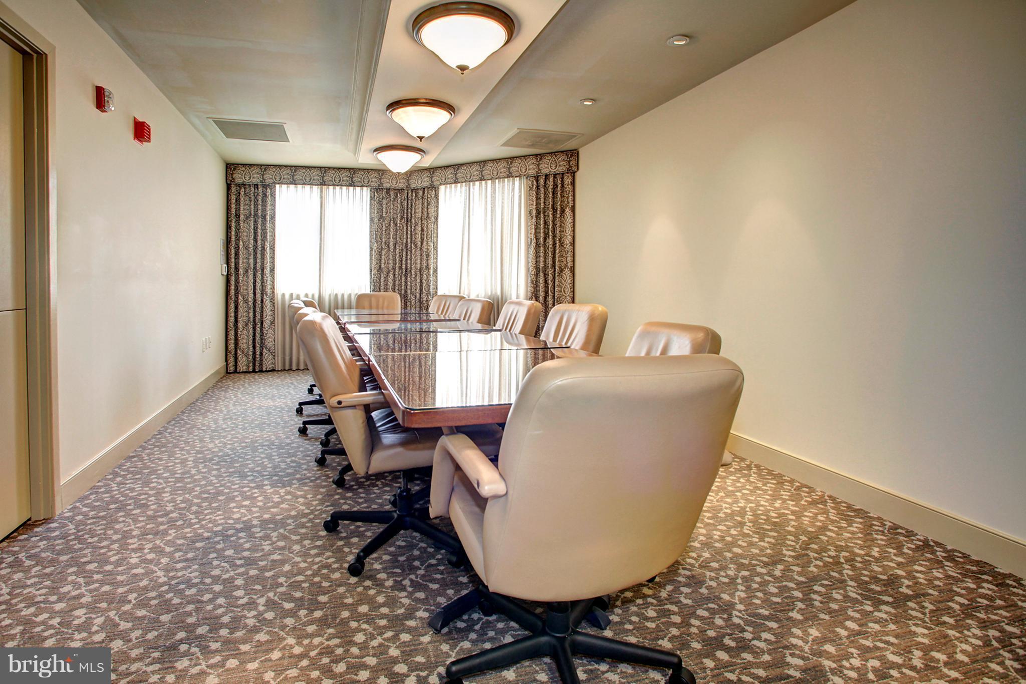 CARLYLE TOWERS CONDOMINIUM - Residential Lease