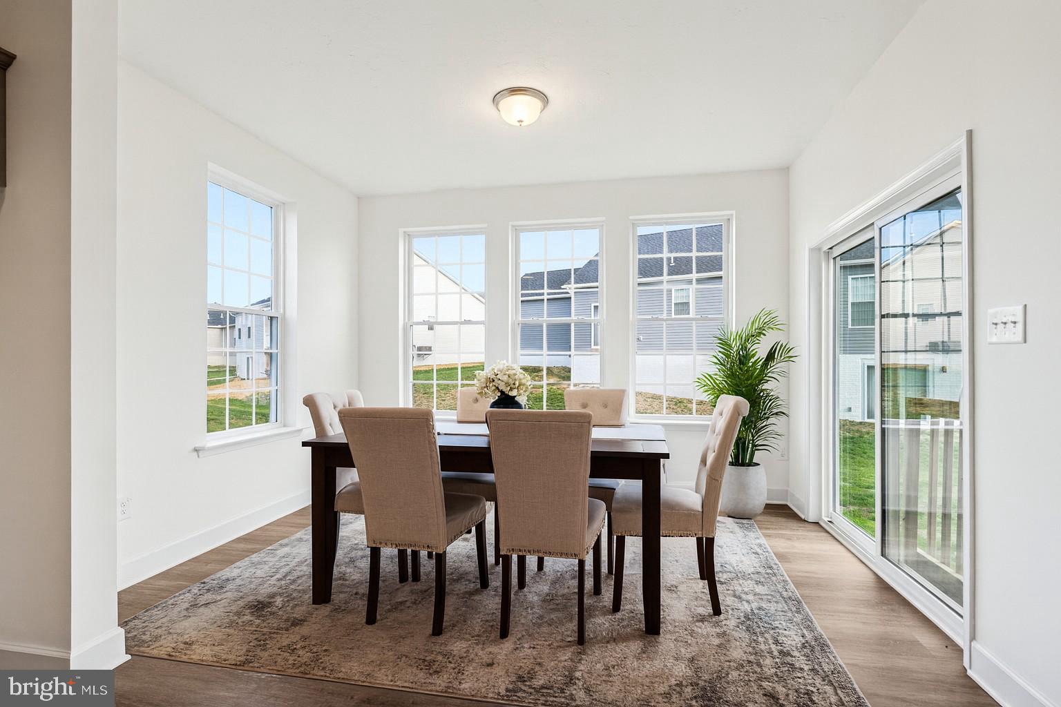 CAMBRIAN HILLS - Residential