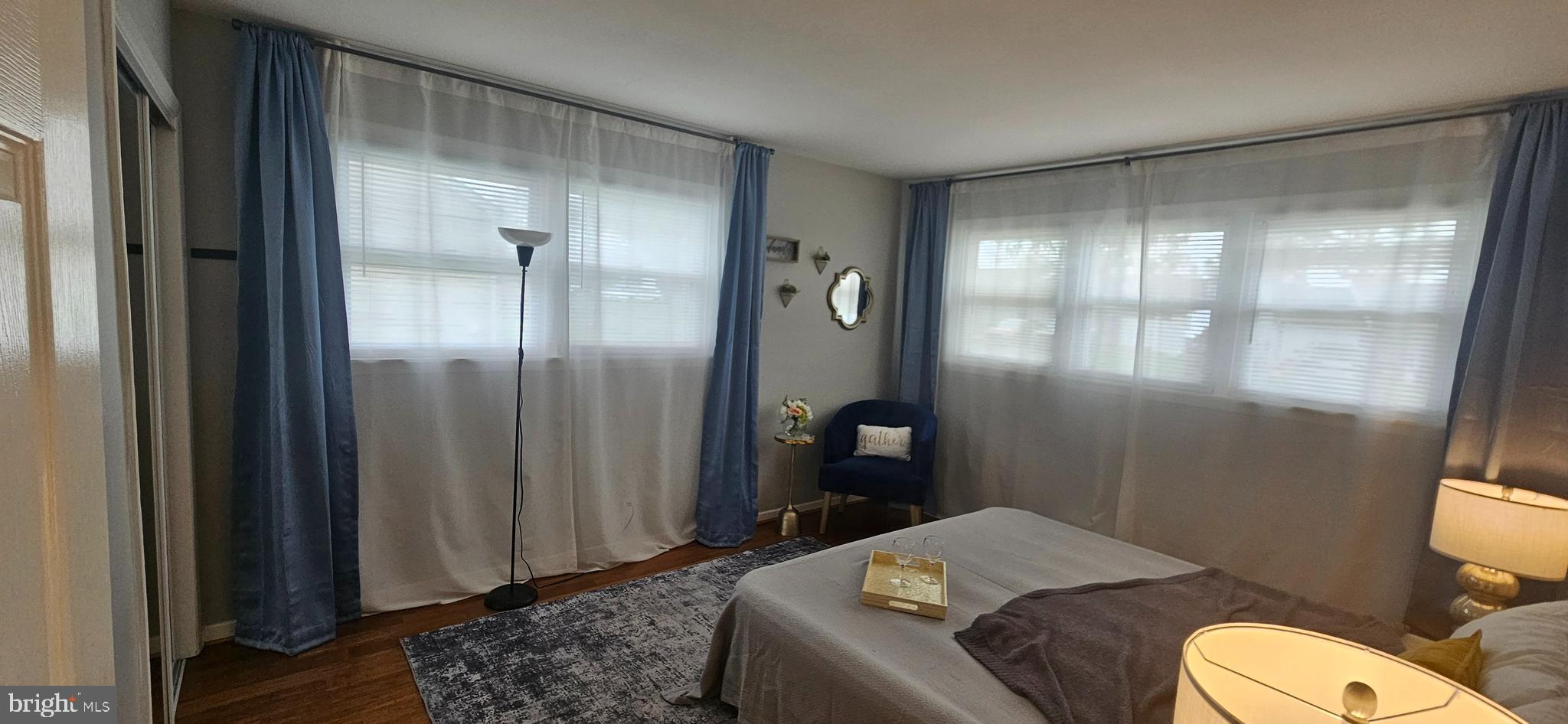 BURGUNDY HILLS - Residential