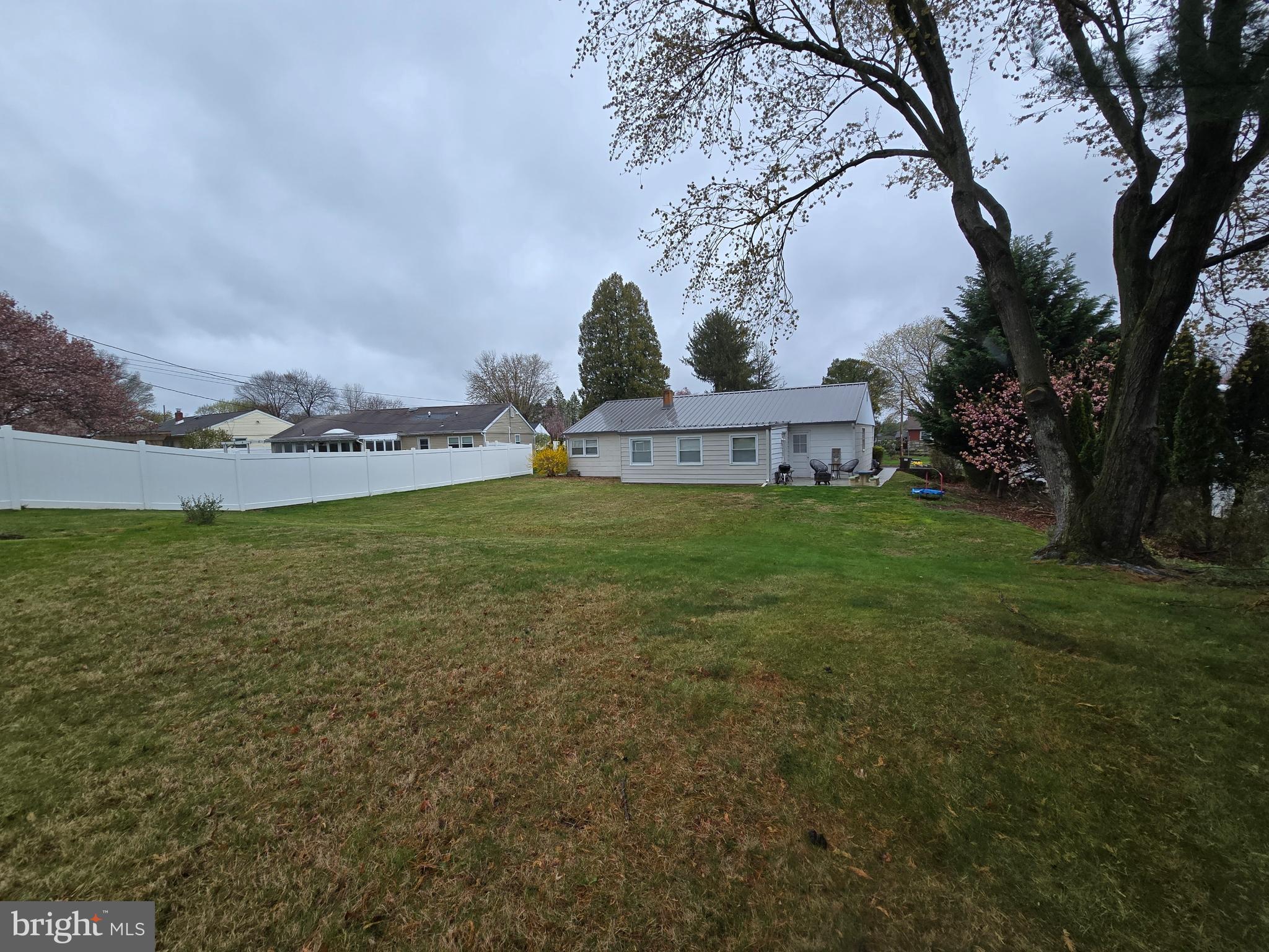 BURGUNDY HILLS - Residential