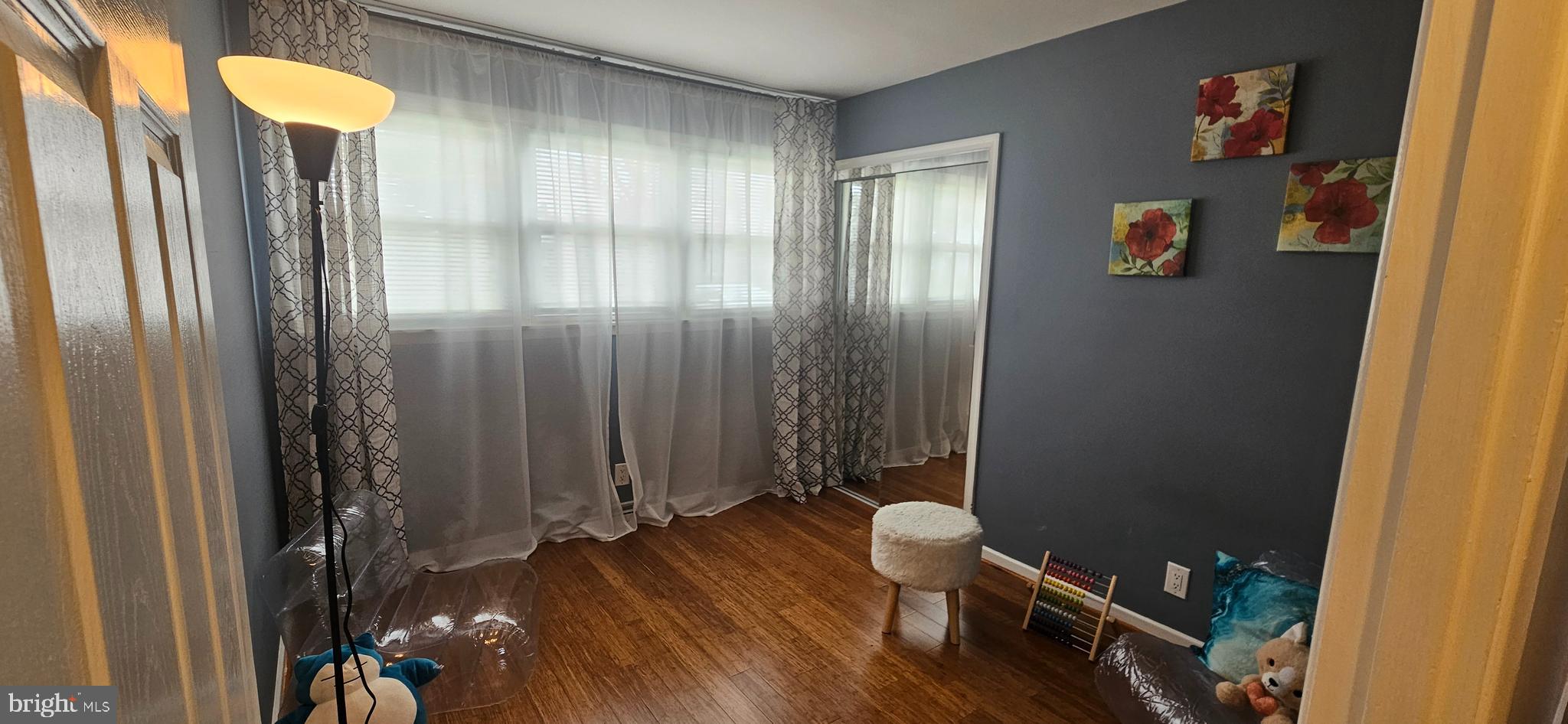 BURGUNDY HILLS - Residential