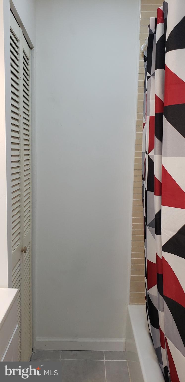 KENSINGTON - Residential