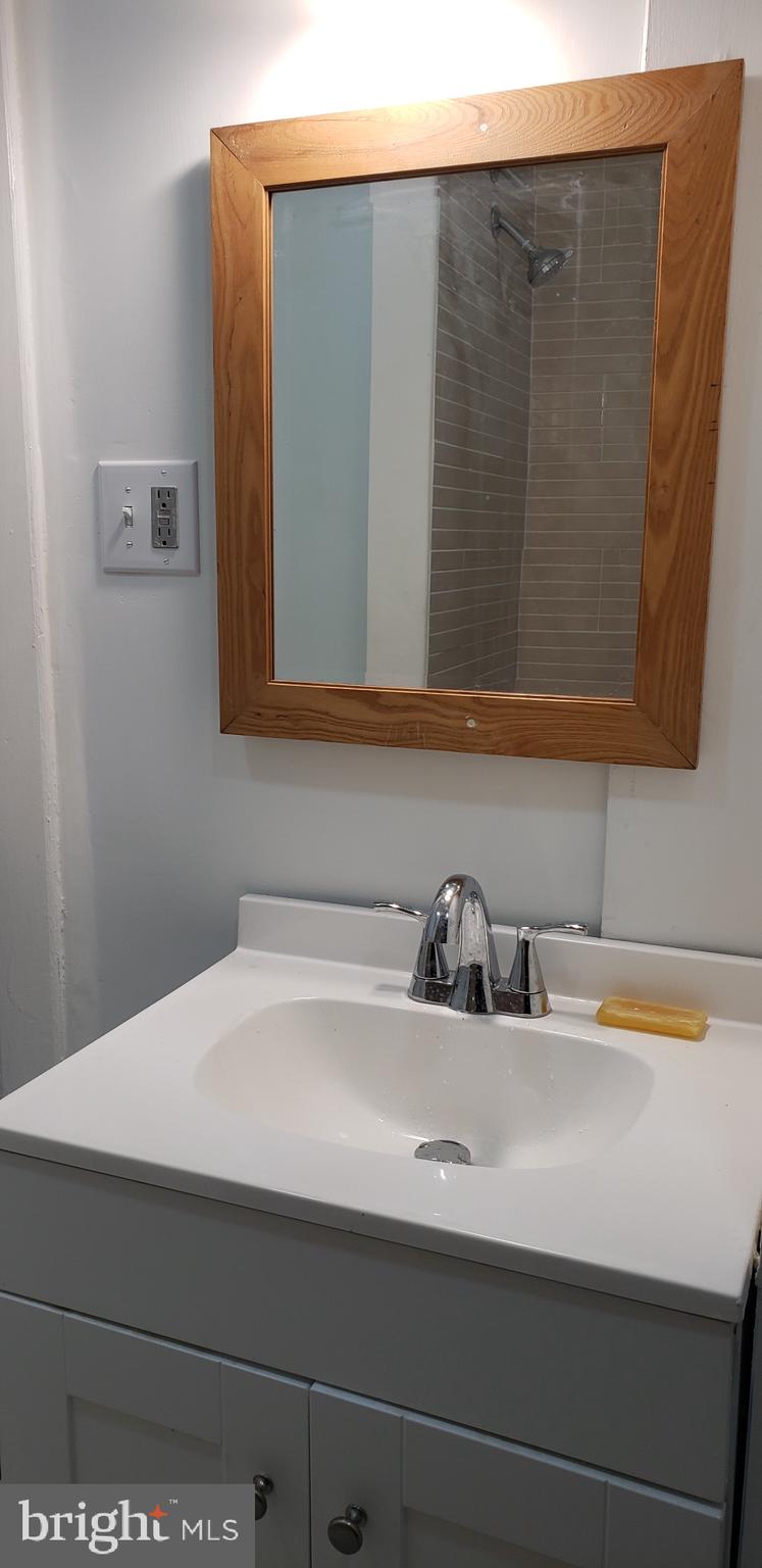 KENSINGTON - Residential