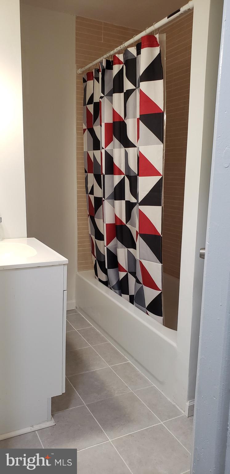 KENSINGTON - Residential