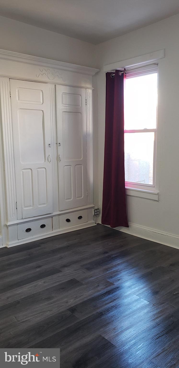 KENSINGTON - Residential