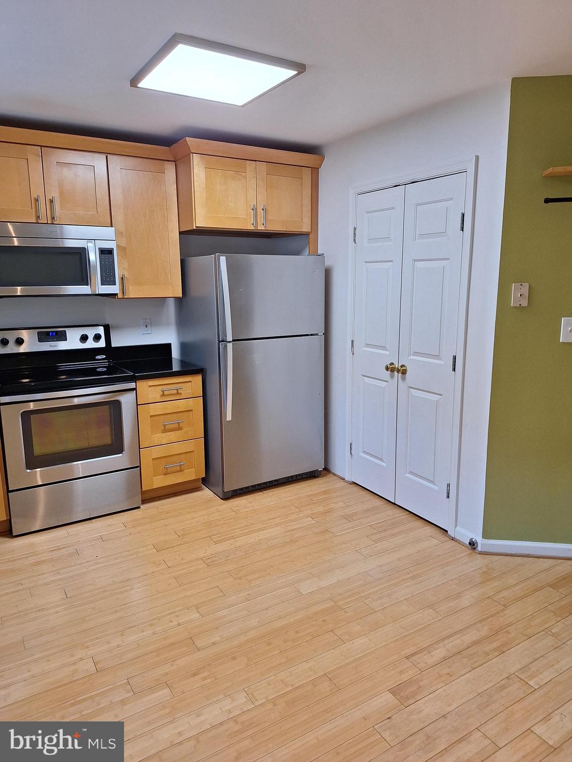 DEVILS REACH CONDOS - Residential