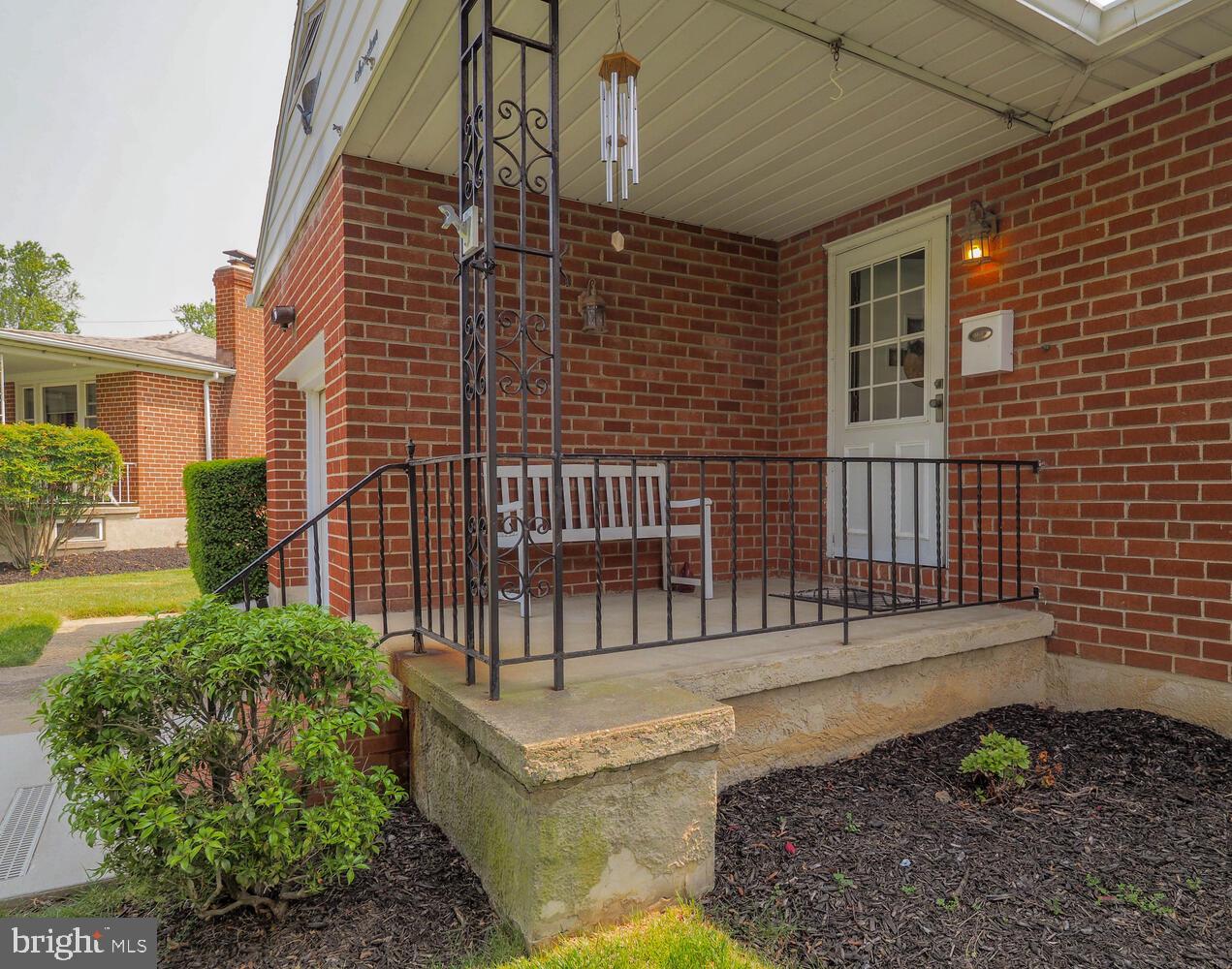 BEAUMONT GARDENS - Residential