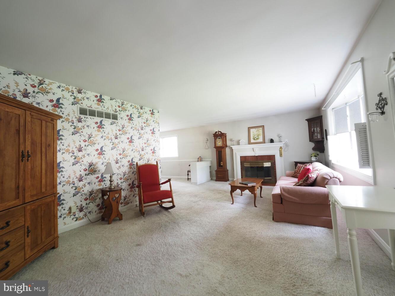 BEAUMONT GARDENS - Residential