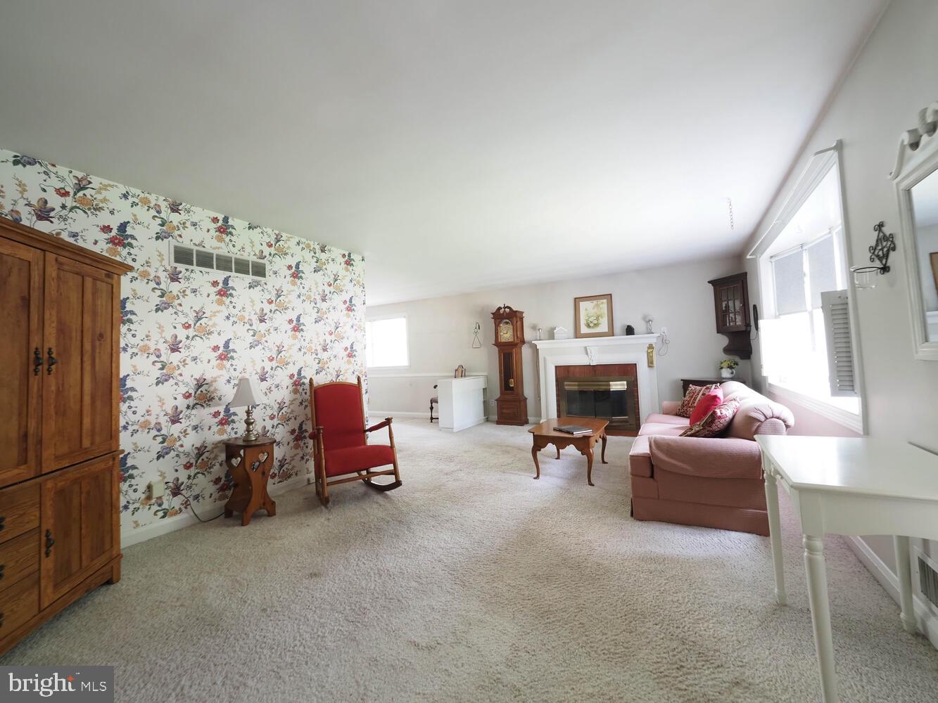 BEAUMONT GARDENS - Residential