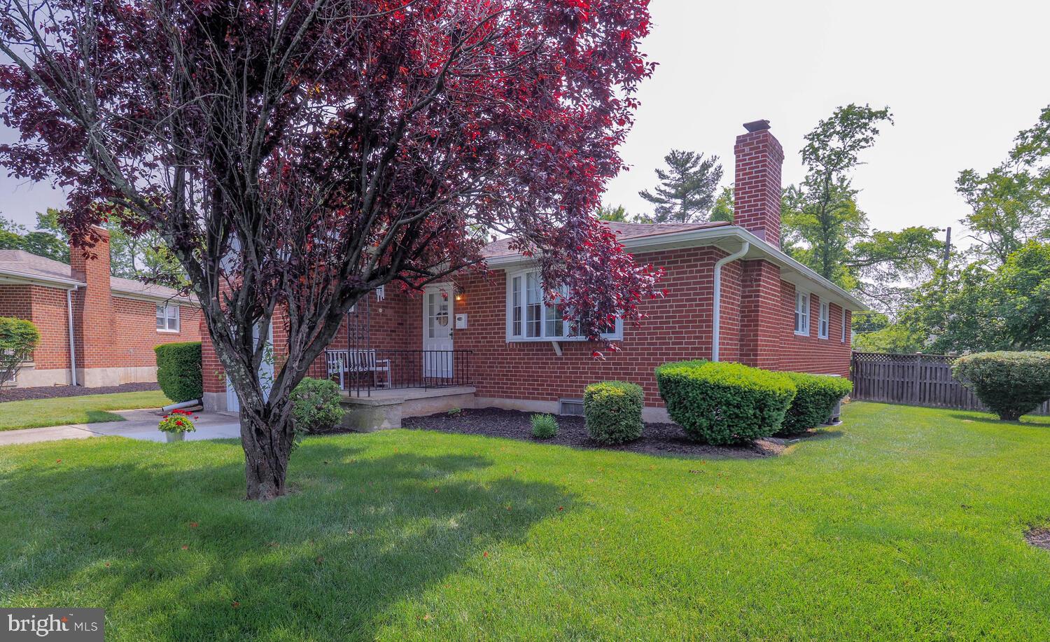 BEAUMONT GARDENS - Residential