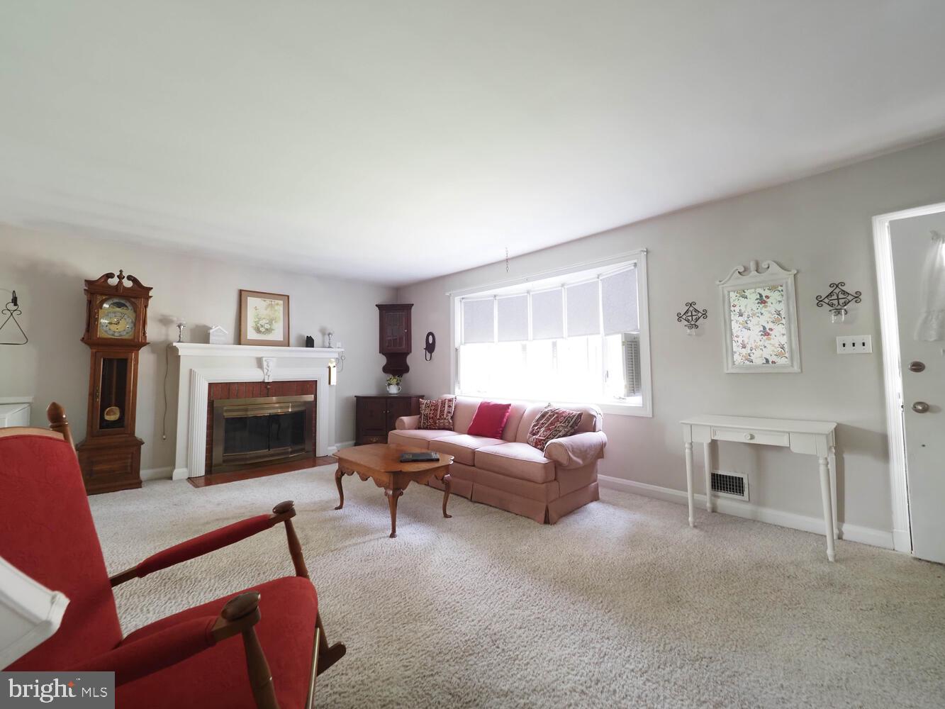 BEAUMONT GARDENS - Residential