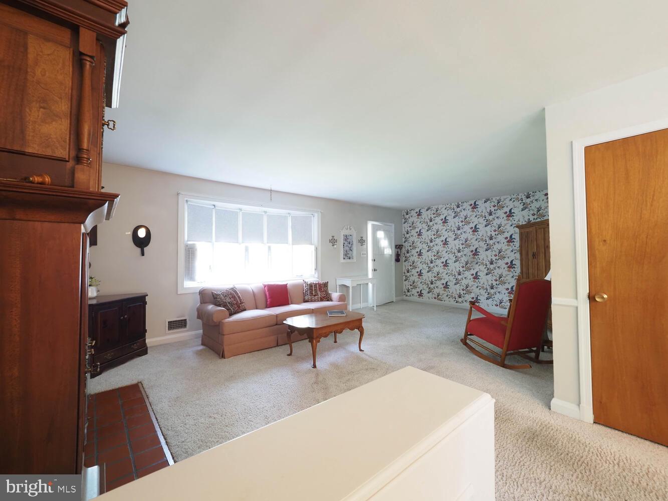 BEAUMONT GARDENS - Residential