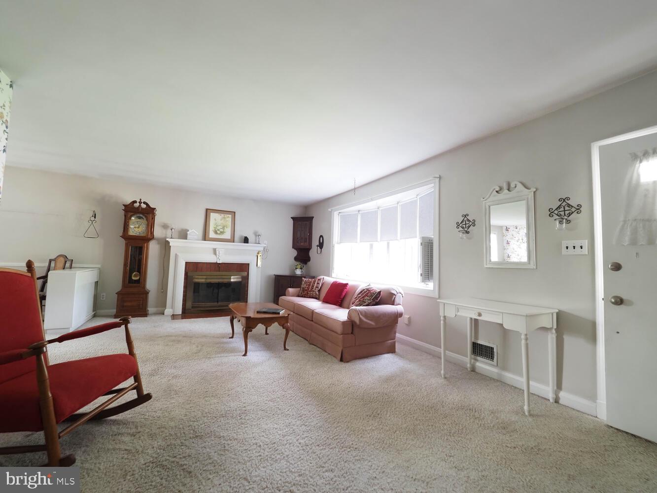 BEAUMONT GARDENS - Residential