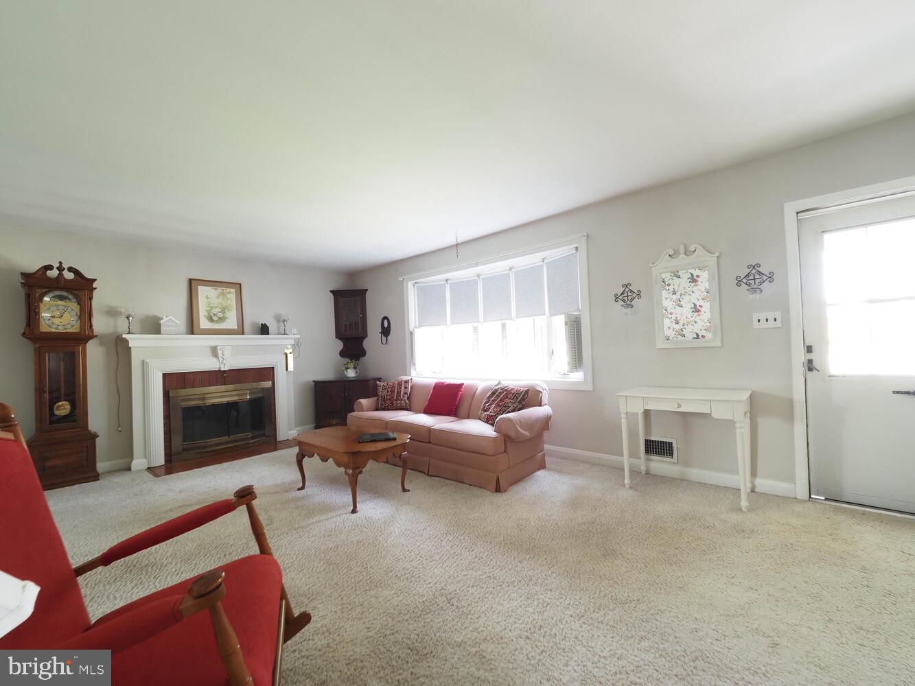 BEAUMONT GARDENS - Residential