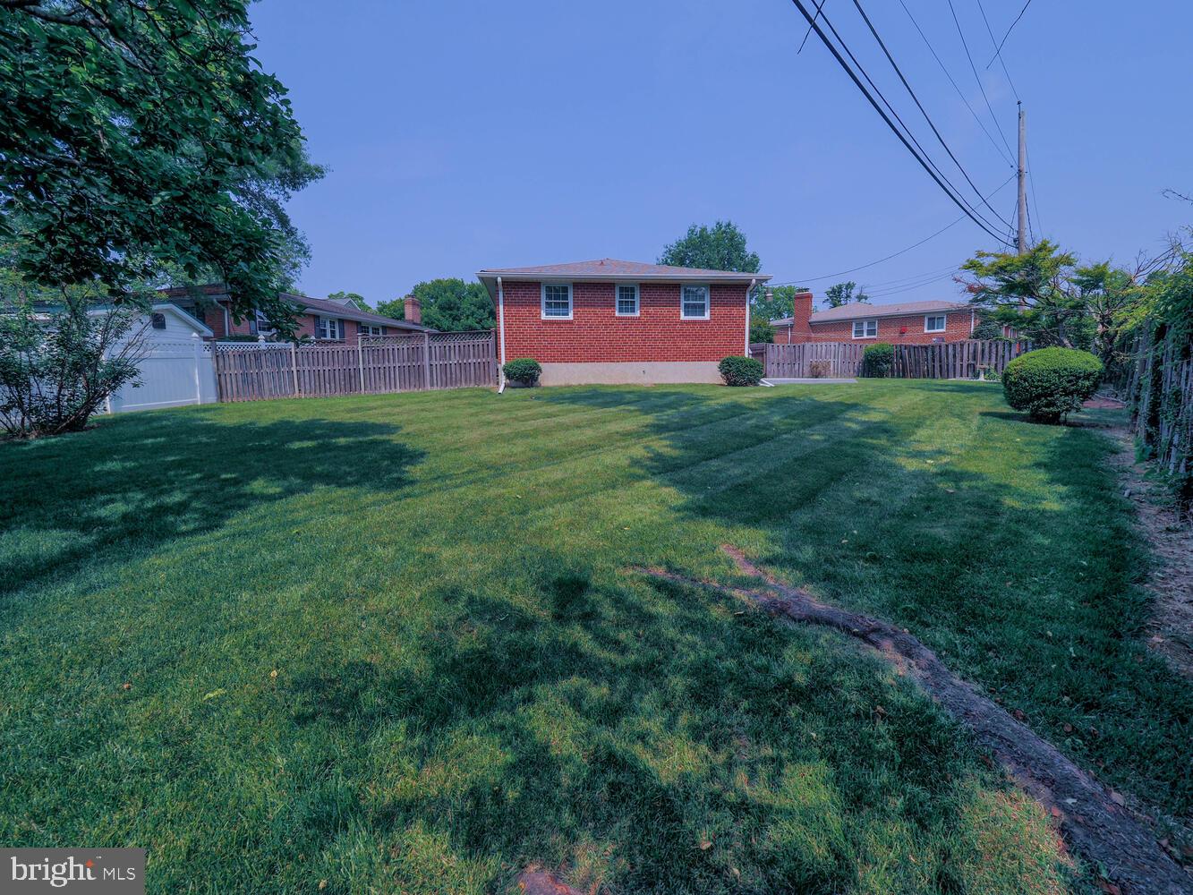 BEAUMONT GARDENS - Residential