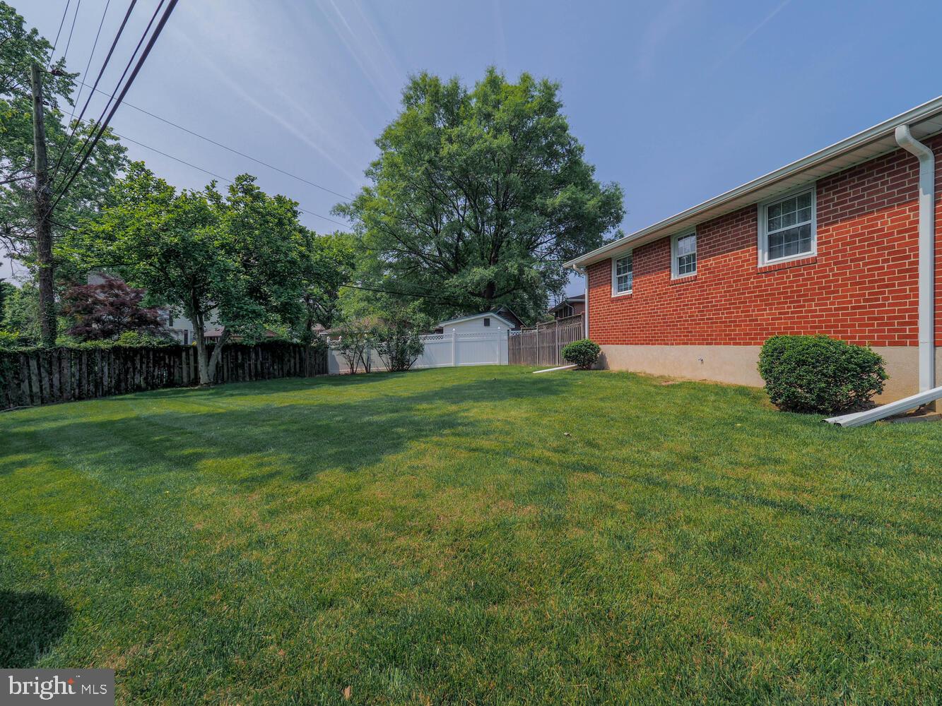 BEAUMONT GARDENS - Residential