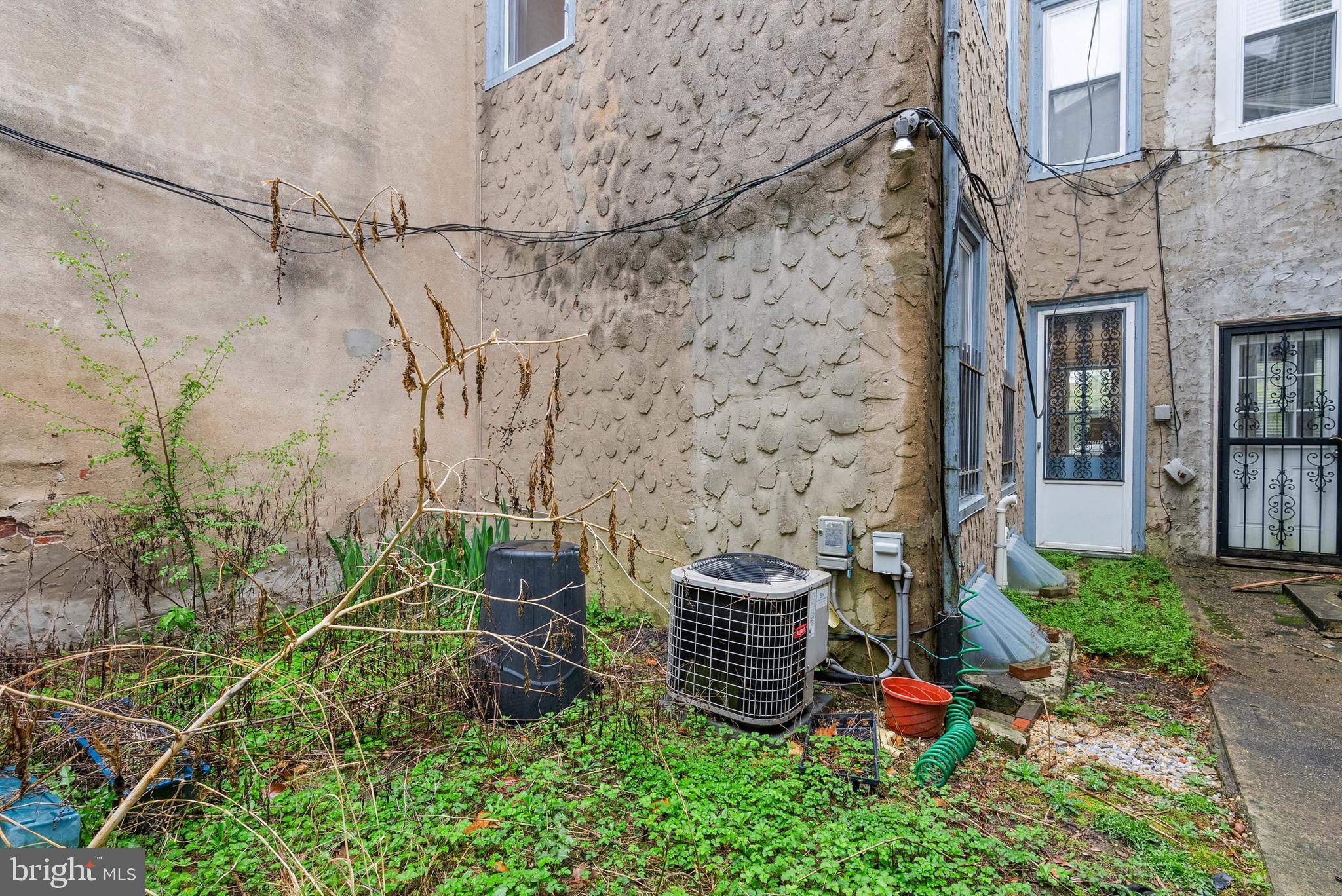 SPRUCE HILL - Residential