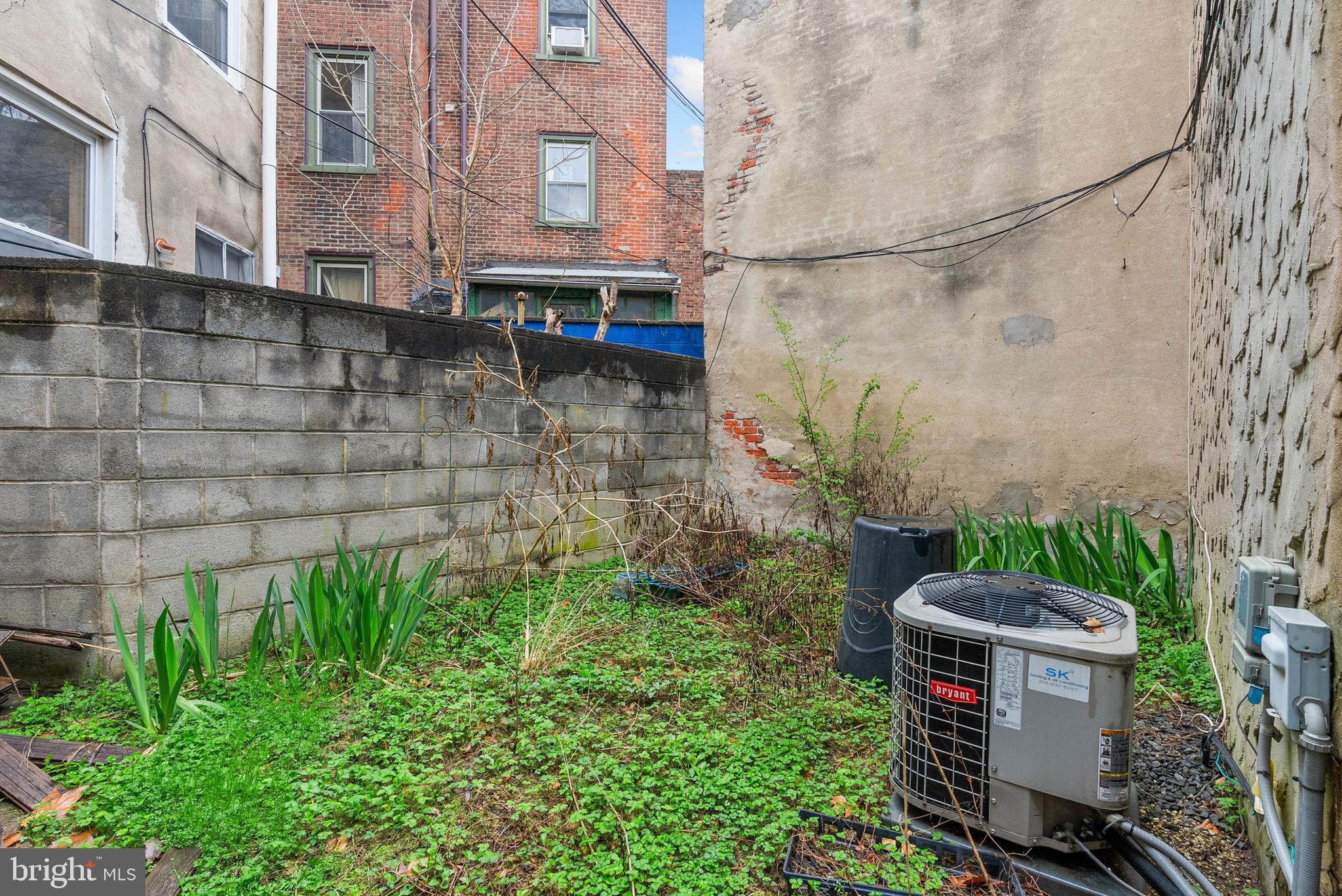 SPRUCE HILL - Residential