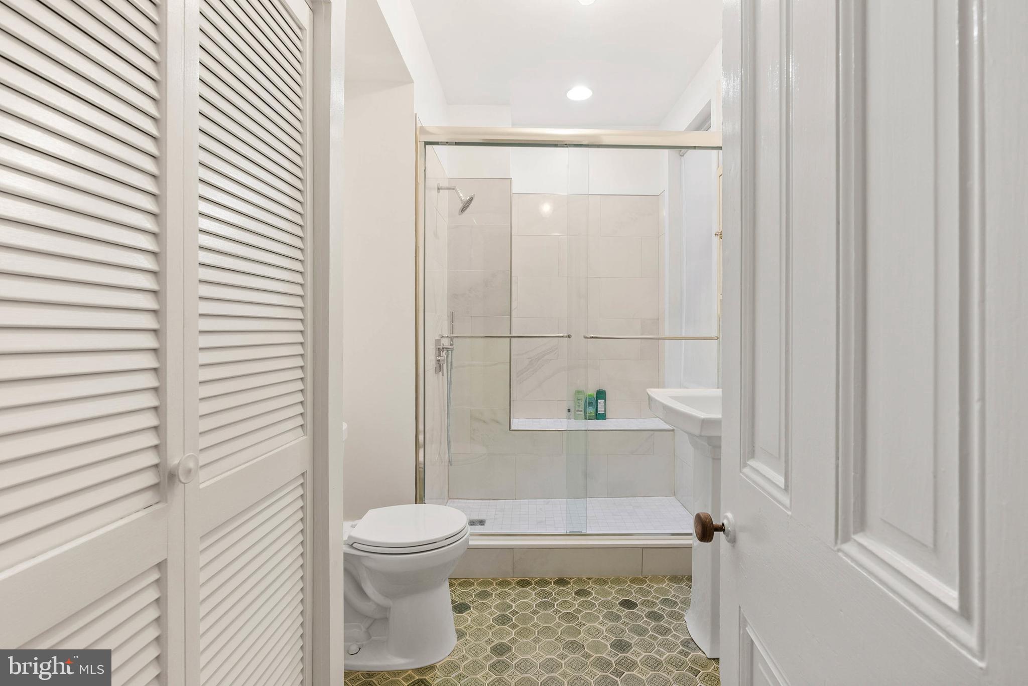 SPRUCE HILL - Residential