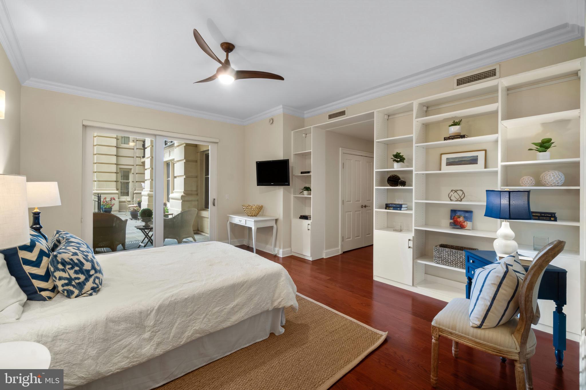 THE RITZ-CARLTON RESIDENCES - Residential