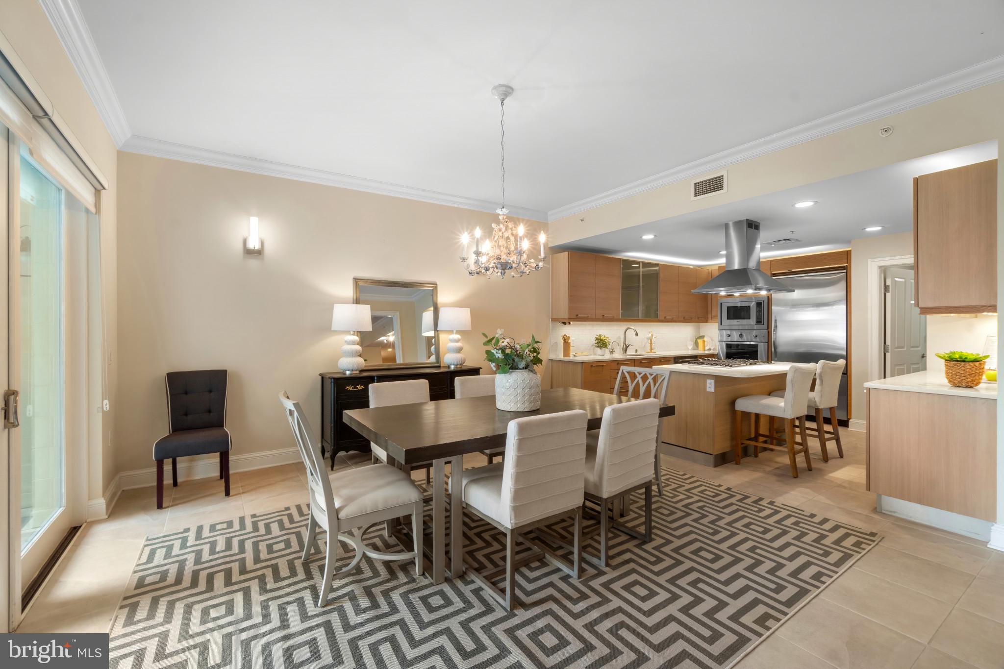 THE RITZ-CARLTON RESIDENCES - Residential