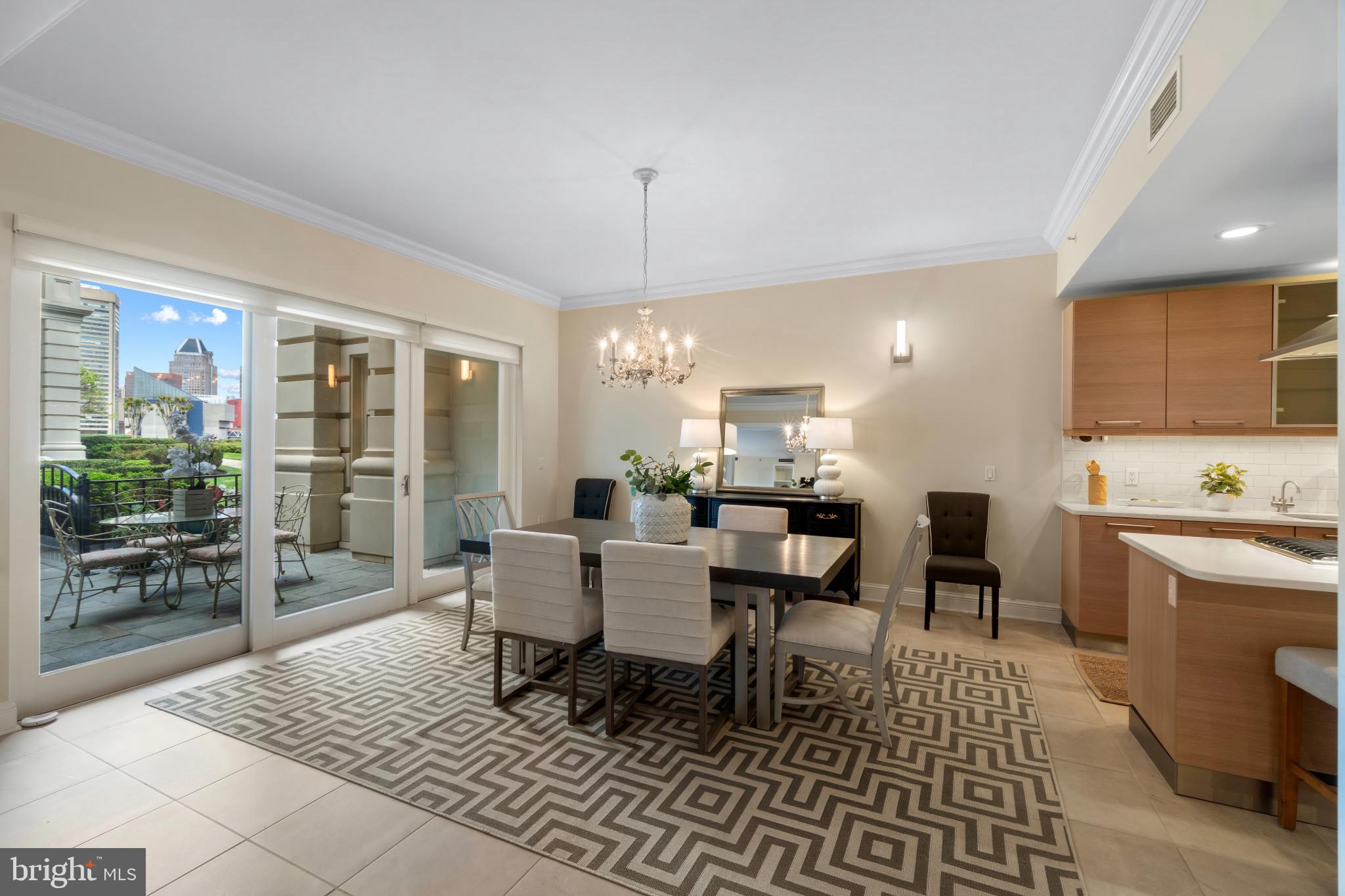 THE RITZ-CARLTON RESIDENCES - Residential