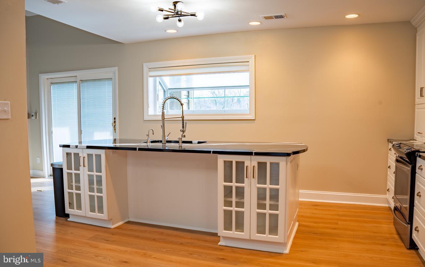 JONES VALLEY - Residential