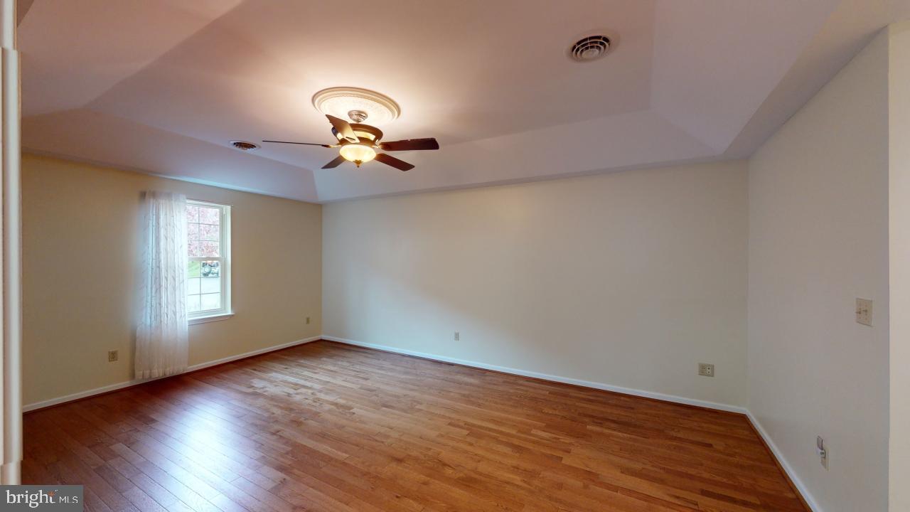 LAKEWOOD - Residential Lease