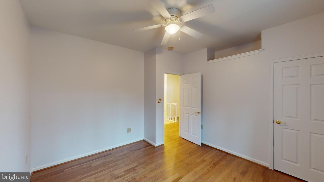 LAKEWOOD - Residential Lease