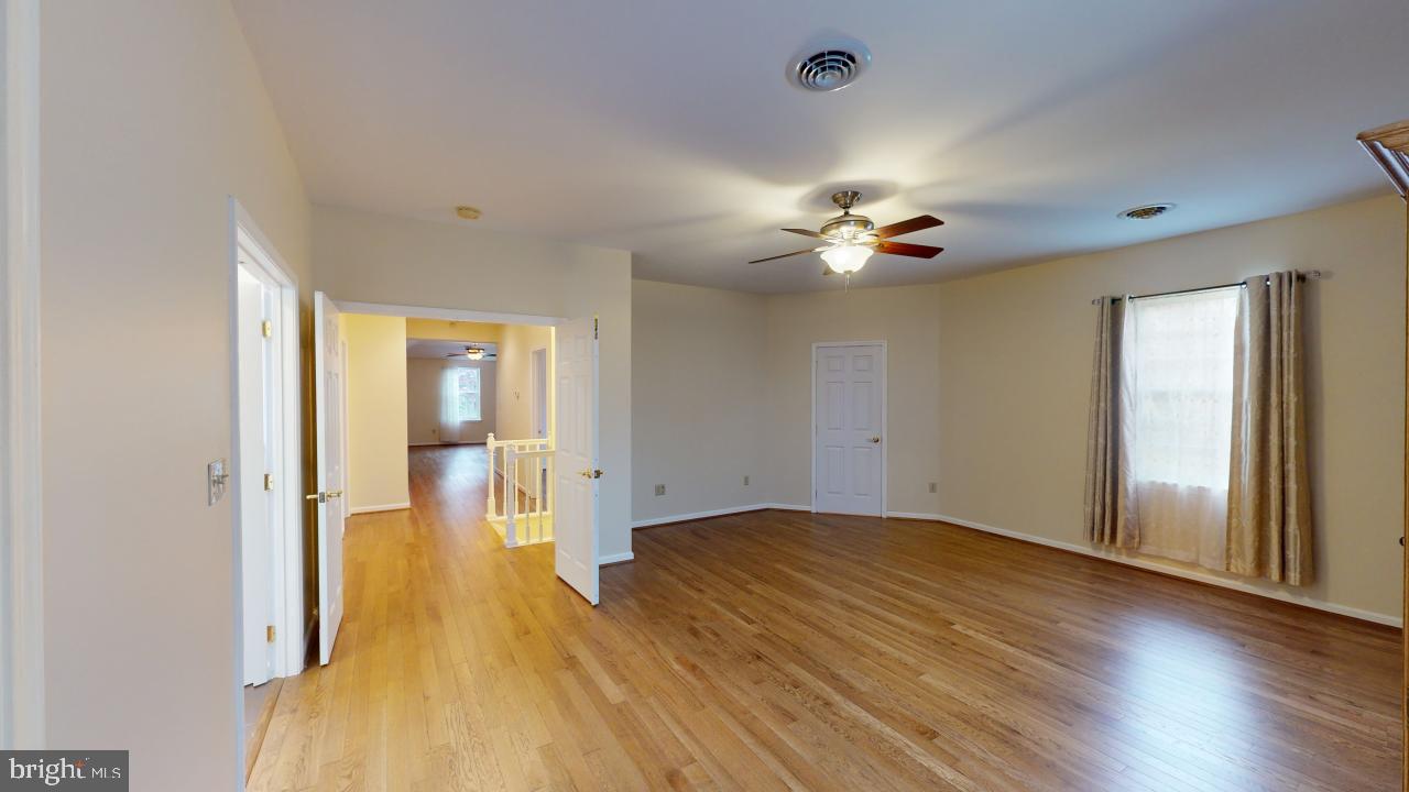 LAKEWOOD - Residential Lease