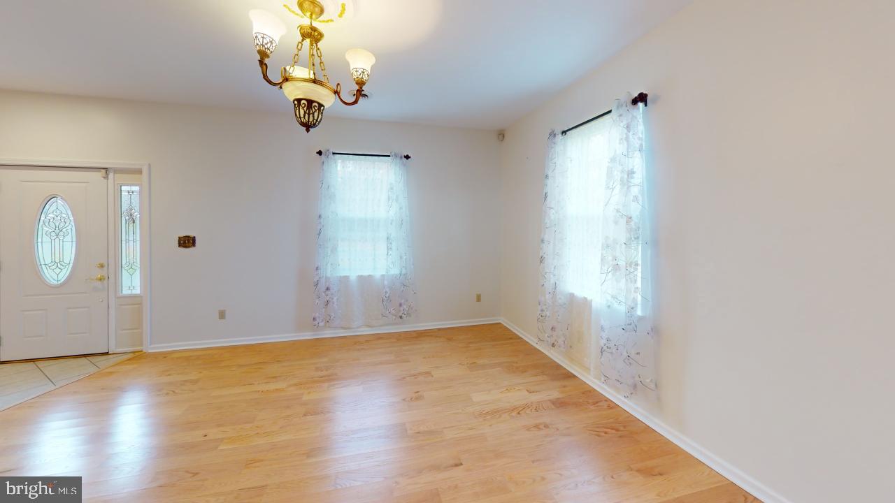 LAKEWOOD - Residential Lease