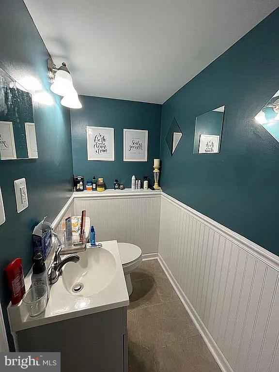 VISTA WOODS - Residential Lease