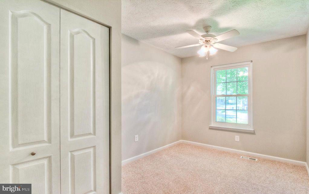 VISTA WOODS - Residential Lease