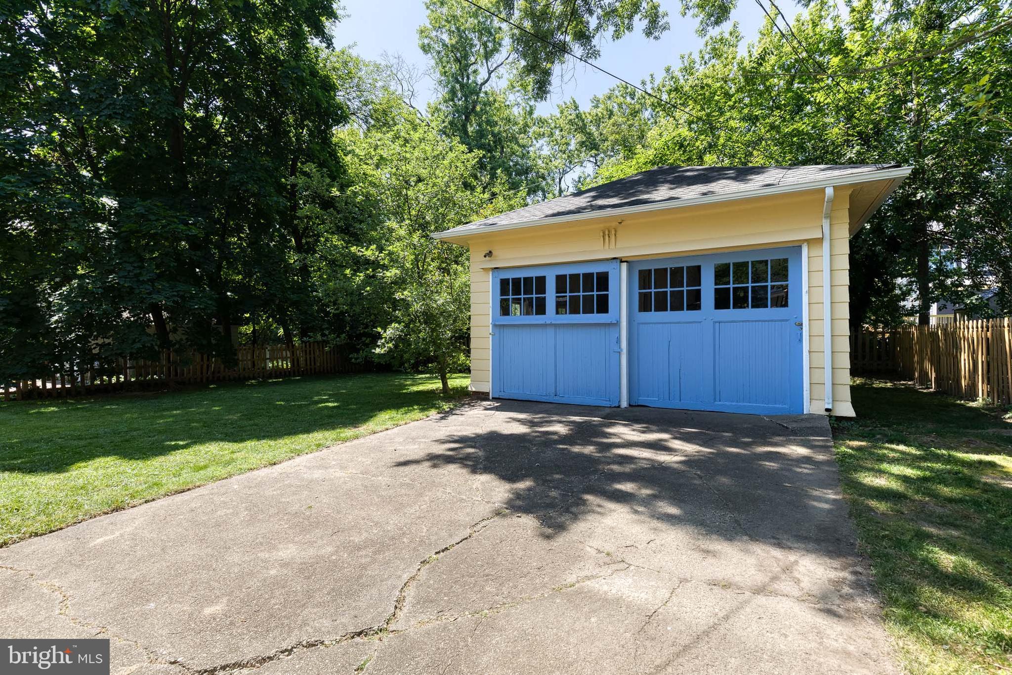 CEDARCROFT HISTORIC DISTRICT - Residential