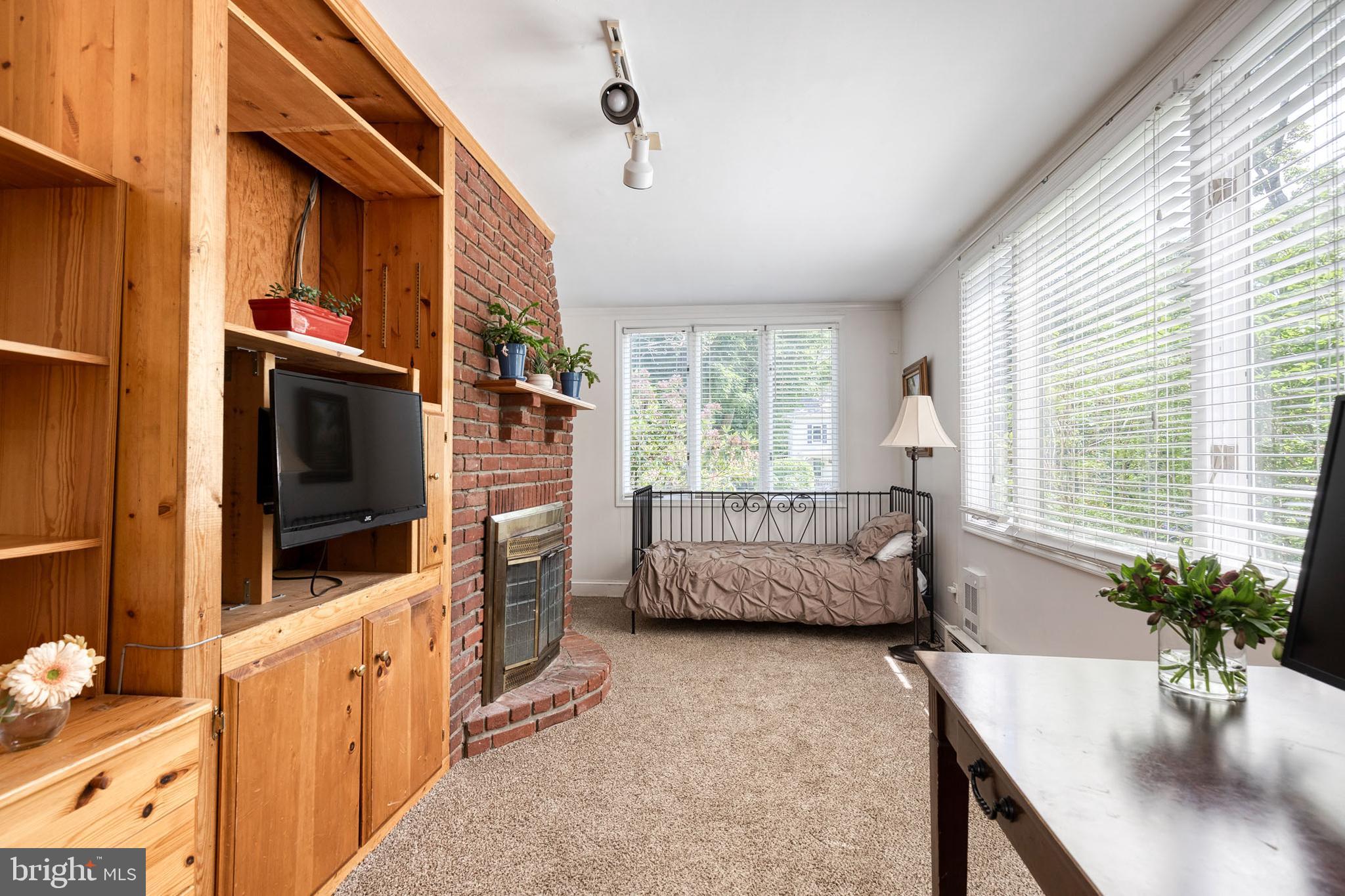 CEDARCROFT HISTORIC DISTRICT - Residential