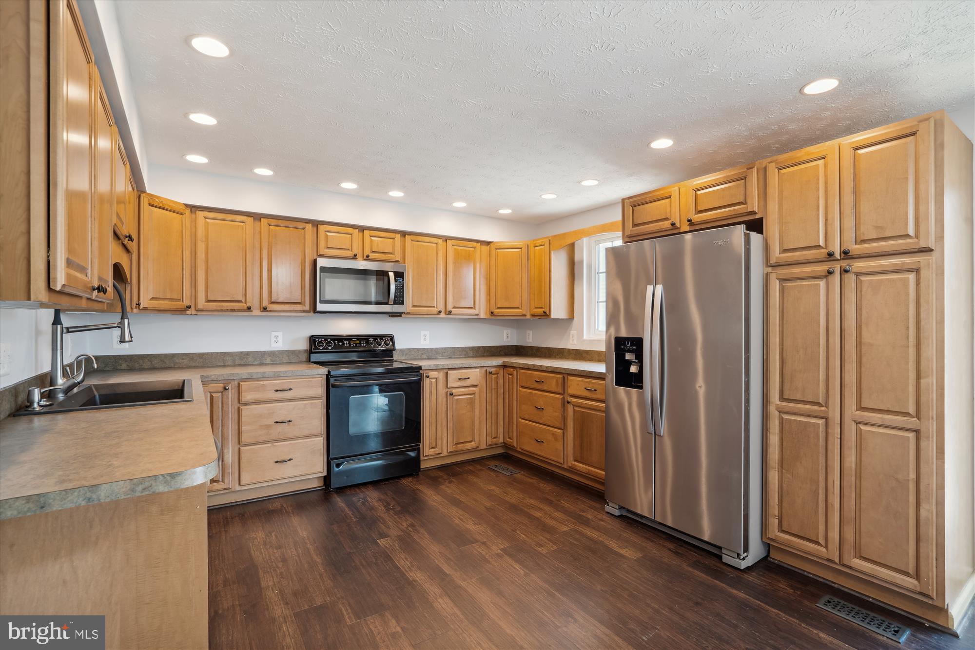 SADDLE CREEK - Residential