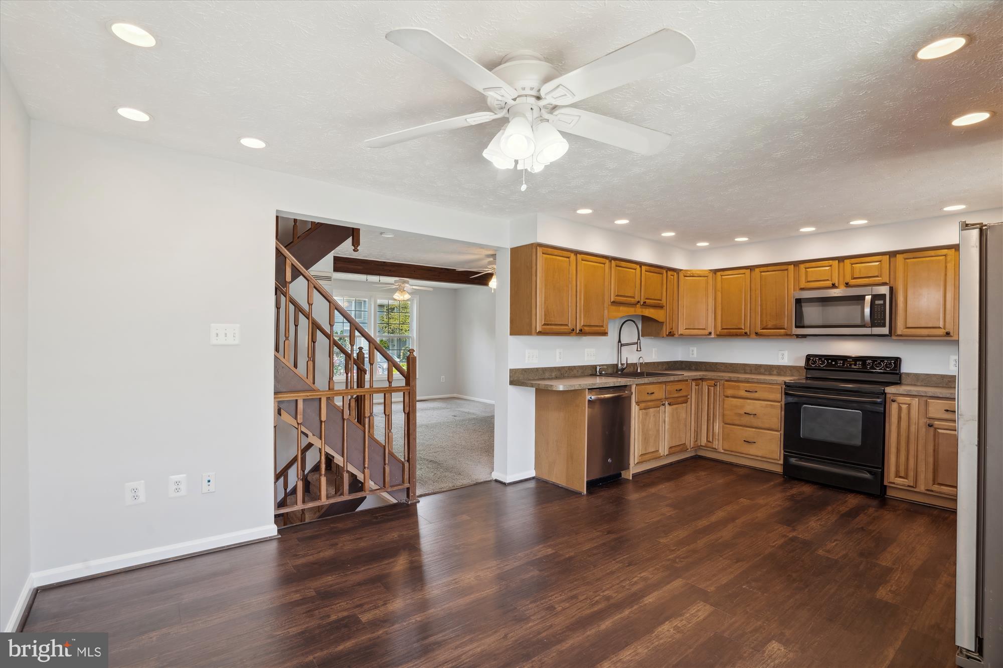 SADDLE CREEK - Residential