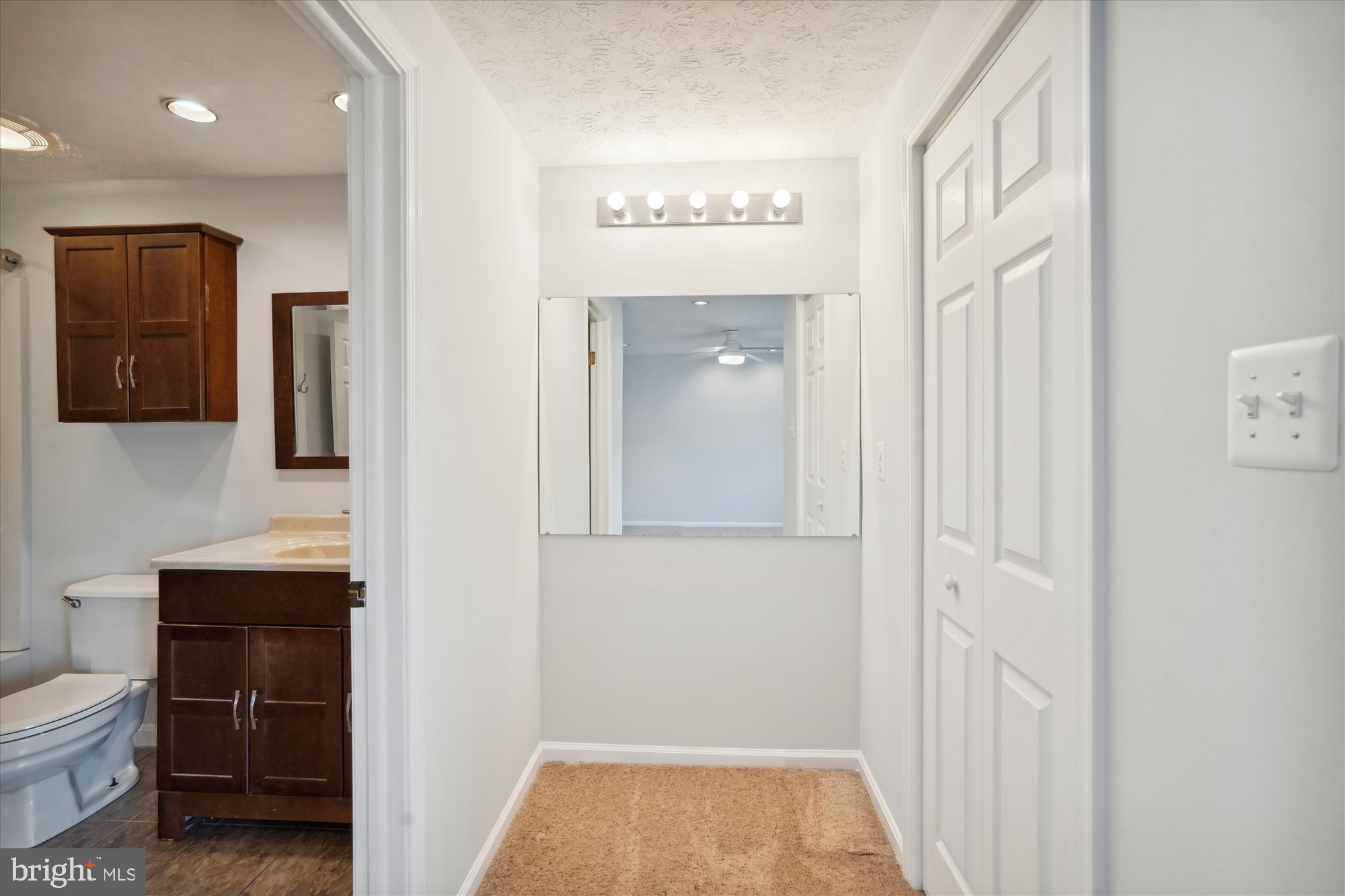 SADDLE CREEK - Residential